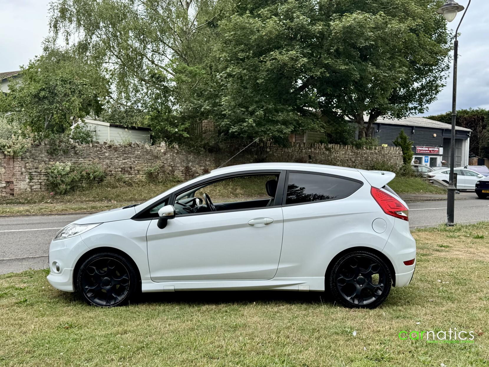Ford Fiesta 1.6 Metal Hatchback 3dr Petrol Manual (139 g/km, 133 bhp)