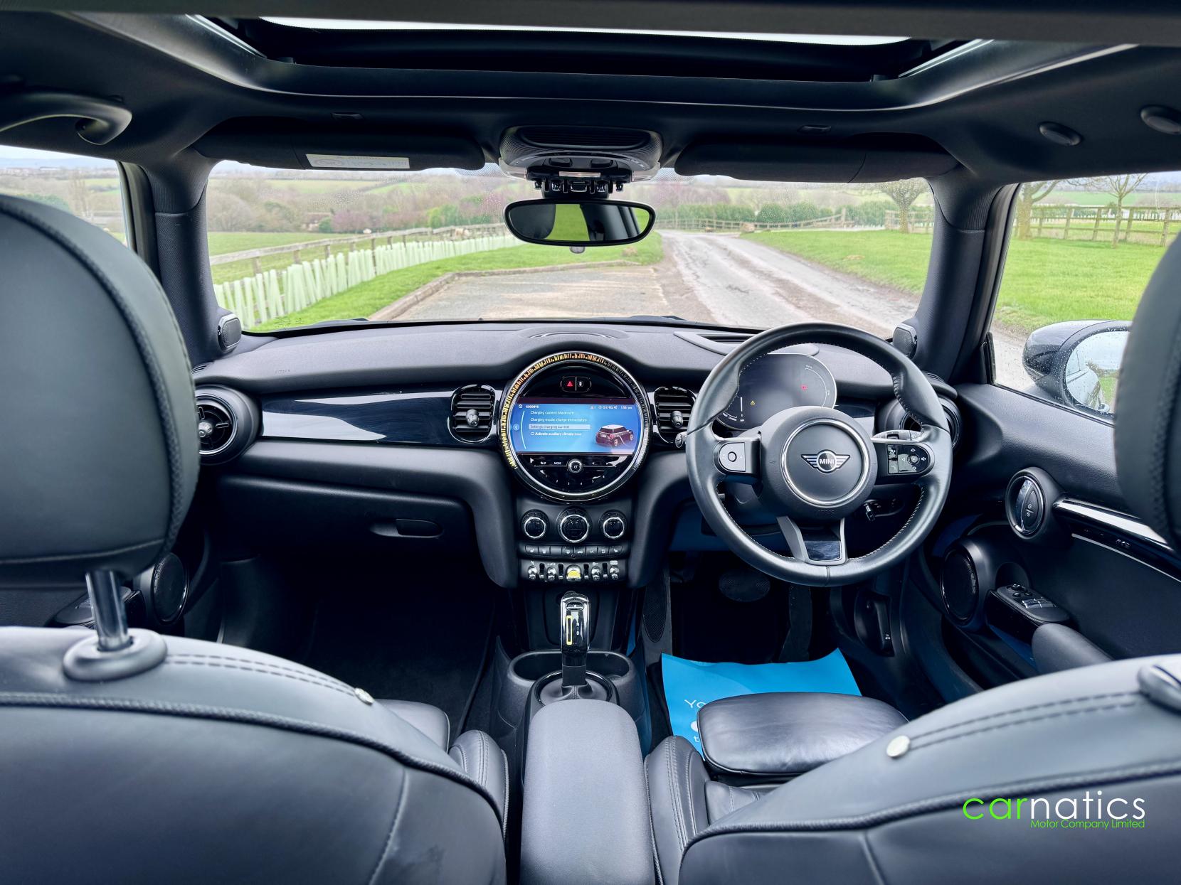 MINI Electric Hatch Cooper SE 32.6kWh Level 3 Hatchback 3dr Electric Auto (184 ps)