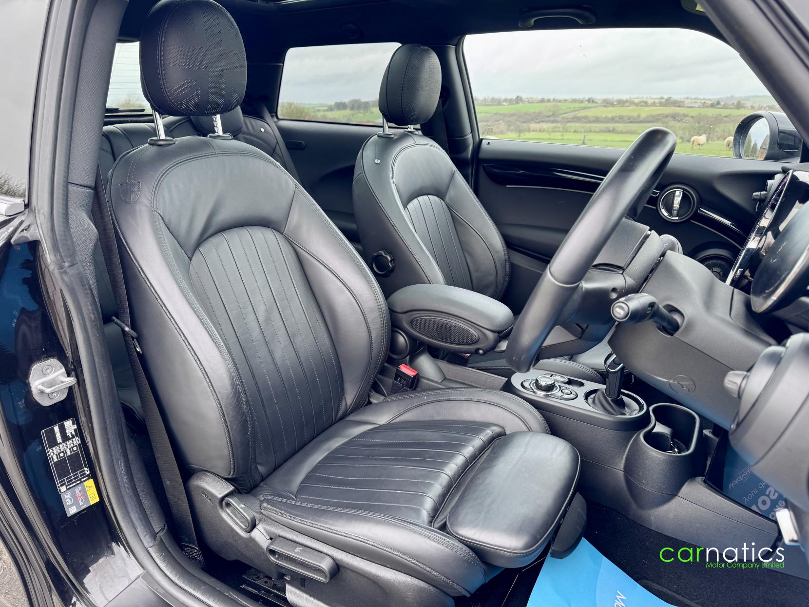 MINI Electric Hatch Cooper SE 32.6kWh Level 3 Hatchback 3dr Electric Auto (184 ps)