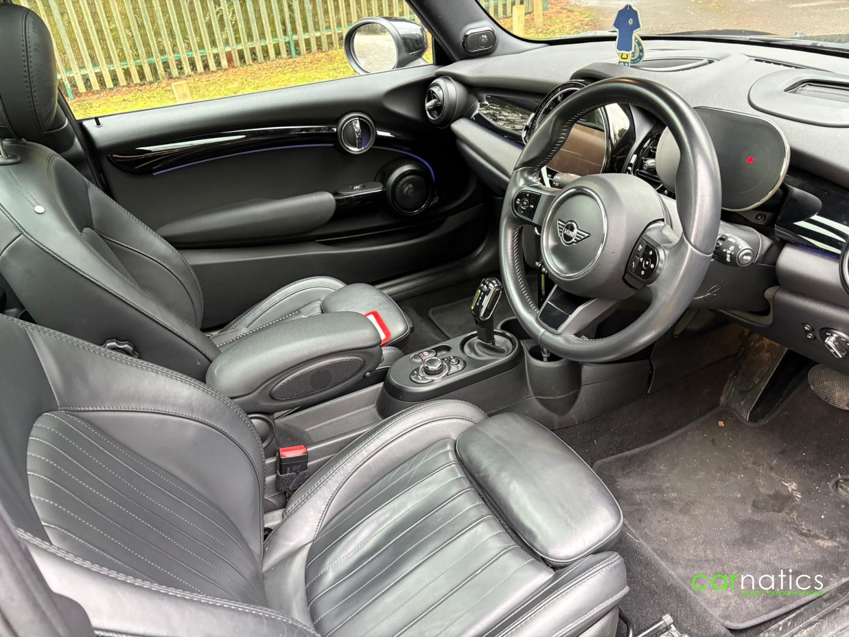 MINI Electric Hatch Cooper SE 32.6kWh Level 3 Hatchback 3dr Electric Auto (184 ps)