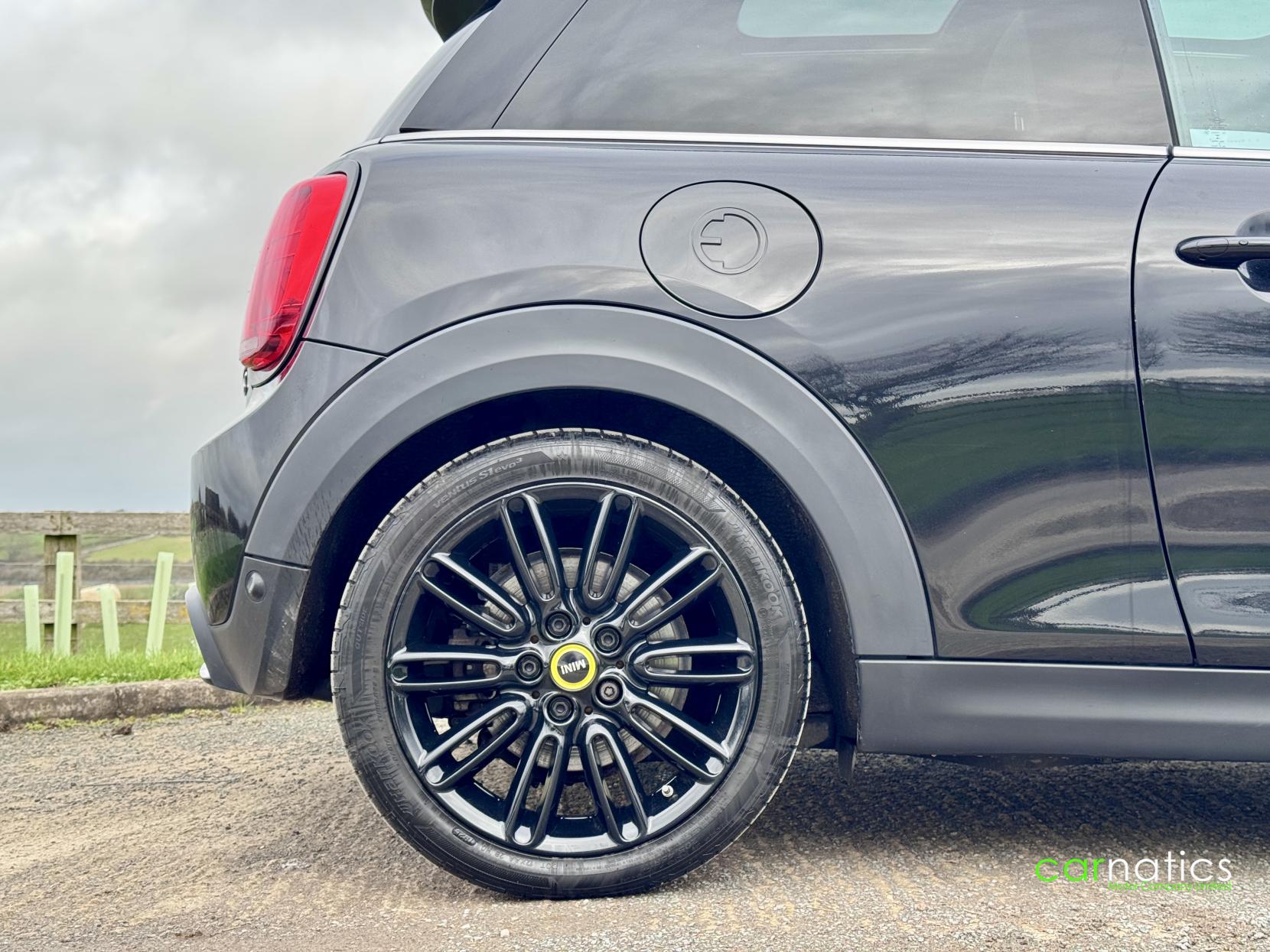 MINI Electric Hatch Cooper SE 32.6kWh Level 3 Hatchback 3dr Electric Auto (184 ps)