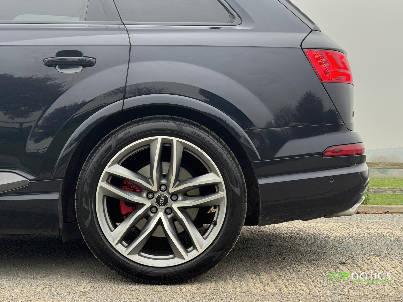 Audi SQ7 4.0 TDI V8 SUV 5dr Diesel Tiptronic quattro Euro 6 (s/s) (435 ps)