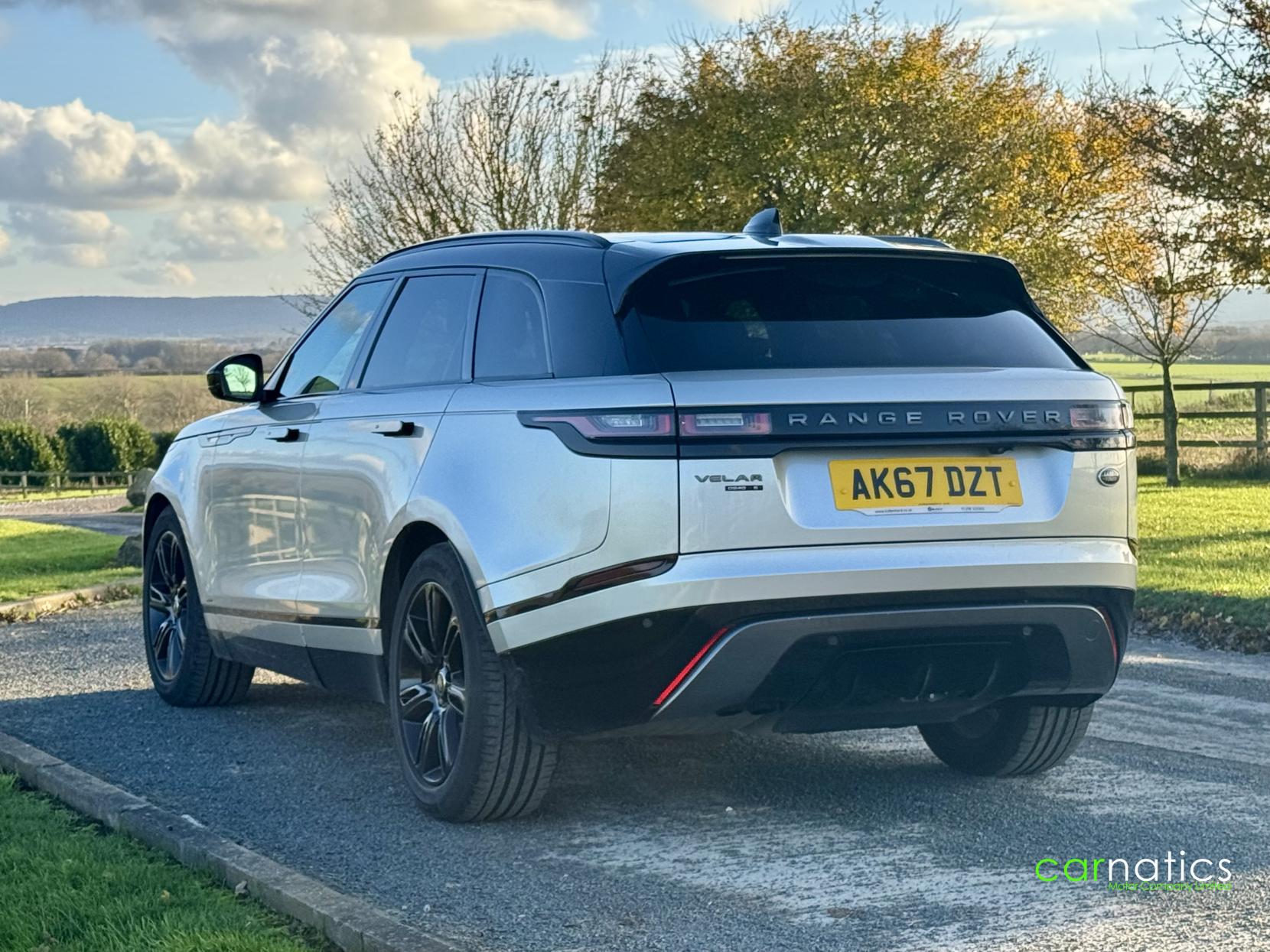 Land Rover Range Rover Velar 2.0 D240 R-Dynamic S SUV 5dr Diesel Auto 4WD Euro 6 (s/s) (240 ps)