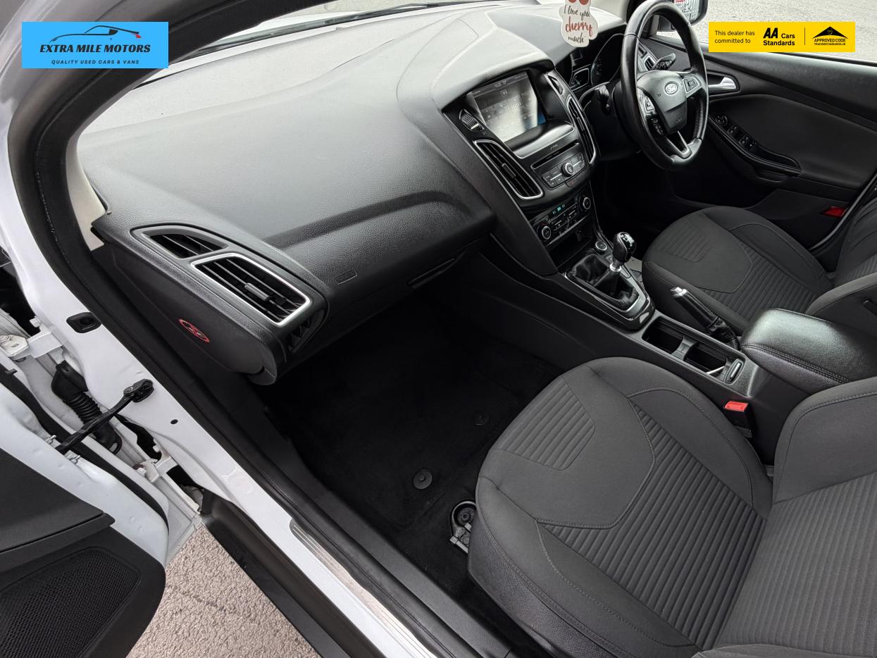 Ford Focus 1.0T EcoBoost Titanium Hatchback 5dr Petrol Manual Euro 6 (s/s) (125 ps)
