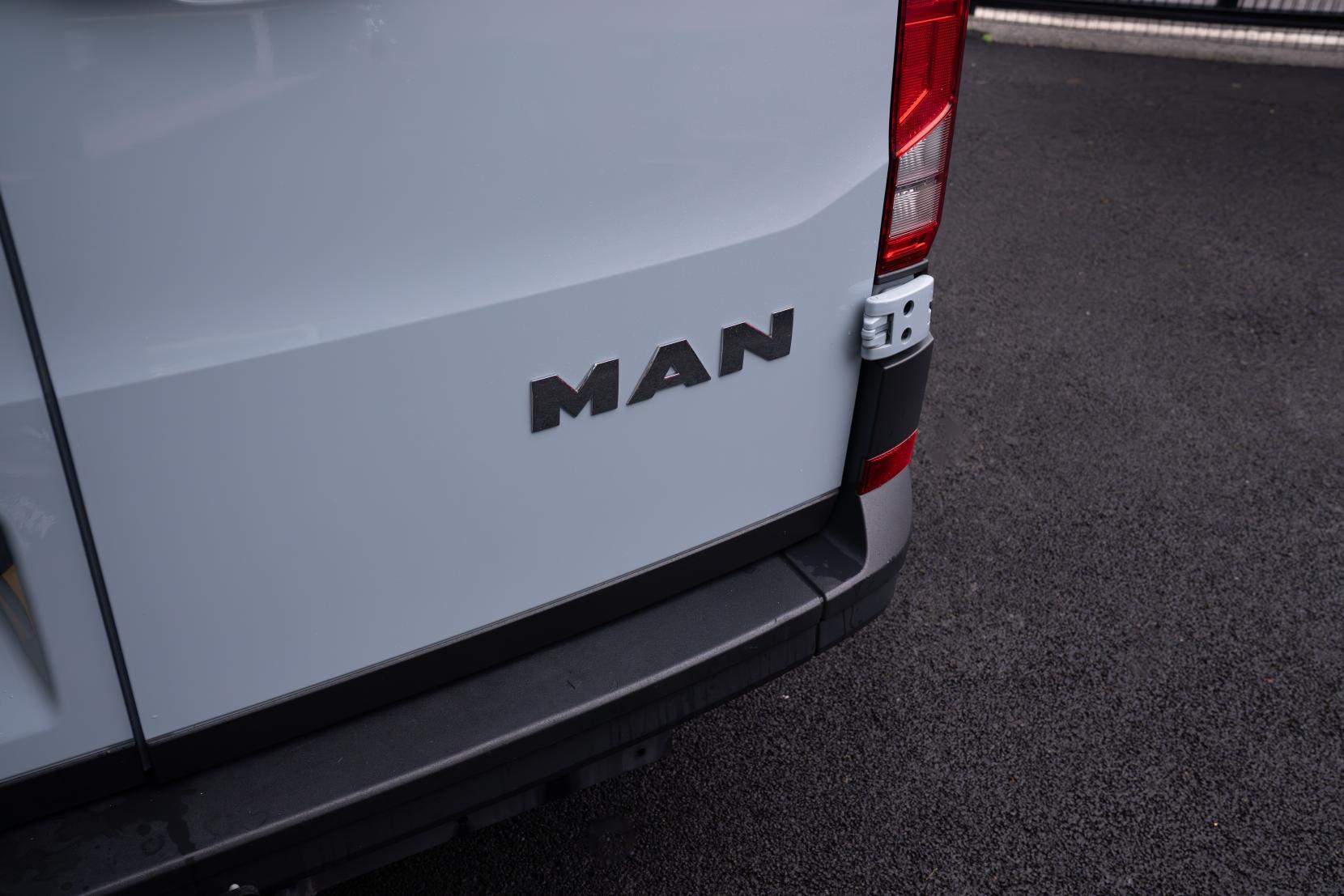 MAN TGE 2.0 3140d Panel Van 5dr Diesel Auto FWD LWB High Roof Euro 6 (s/s) (140 ps)
