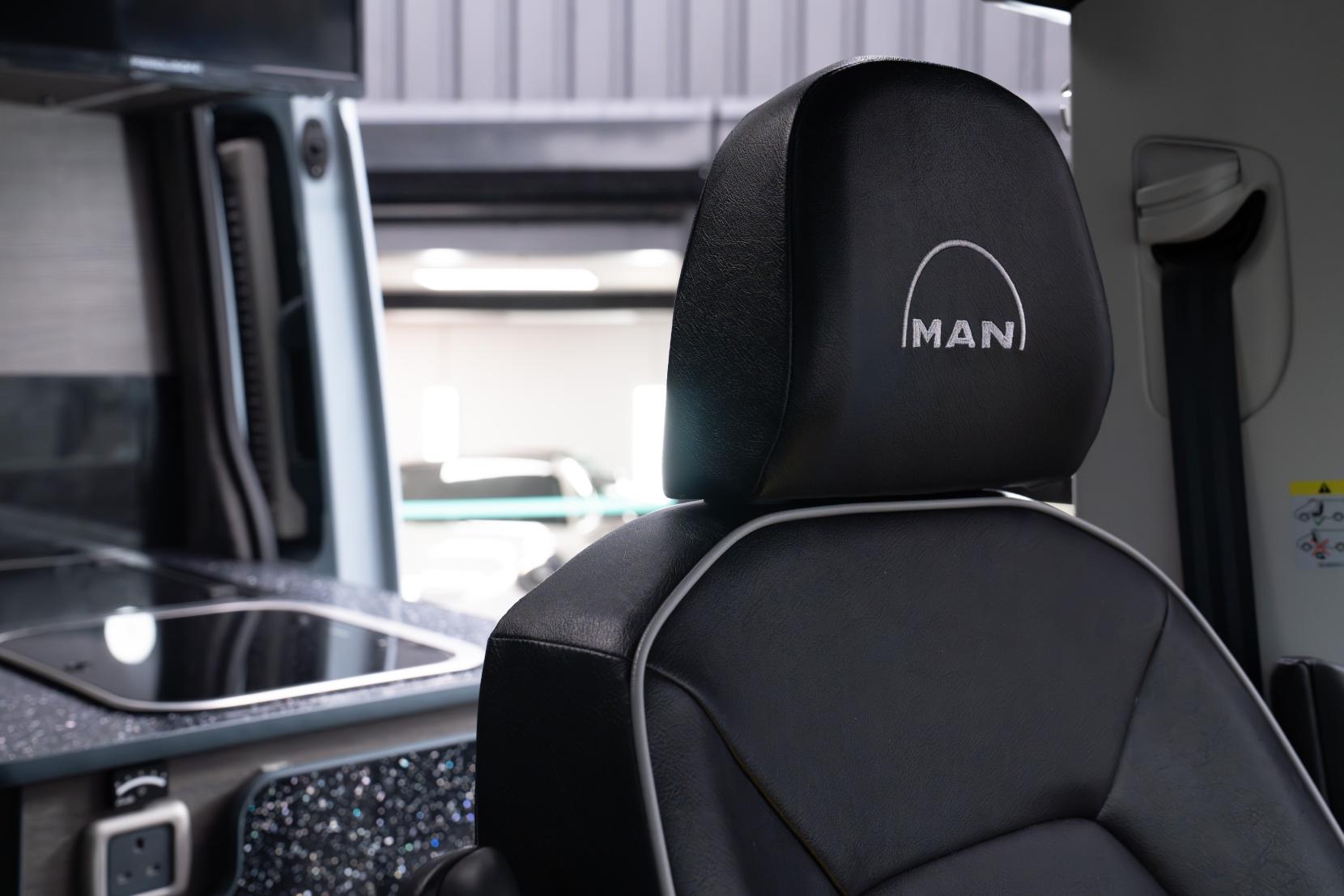 MAN TGE 2.0 3140d Panel Van 5dr Diesel Auto FWD LWB High Roof Euro 6 (s/s) (140 ps)