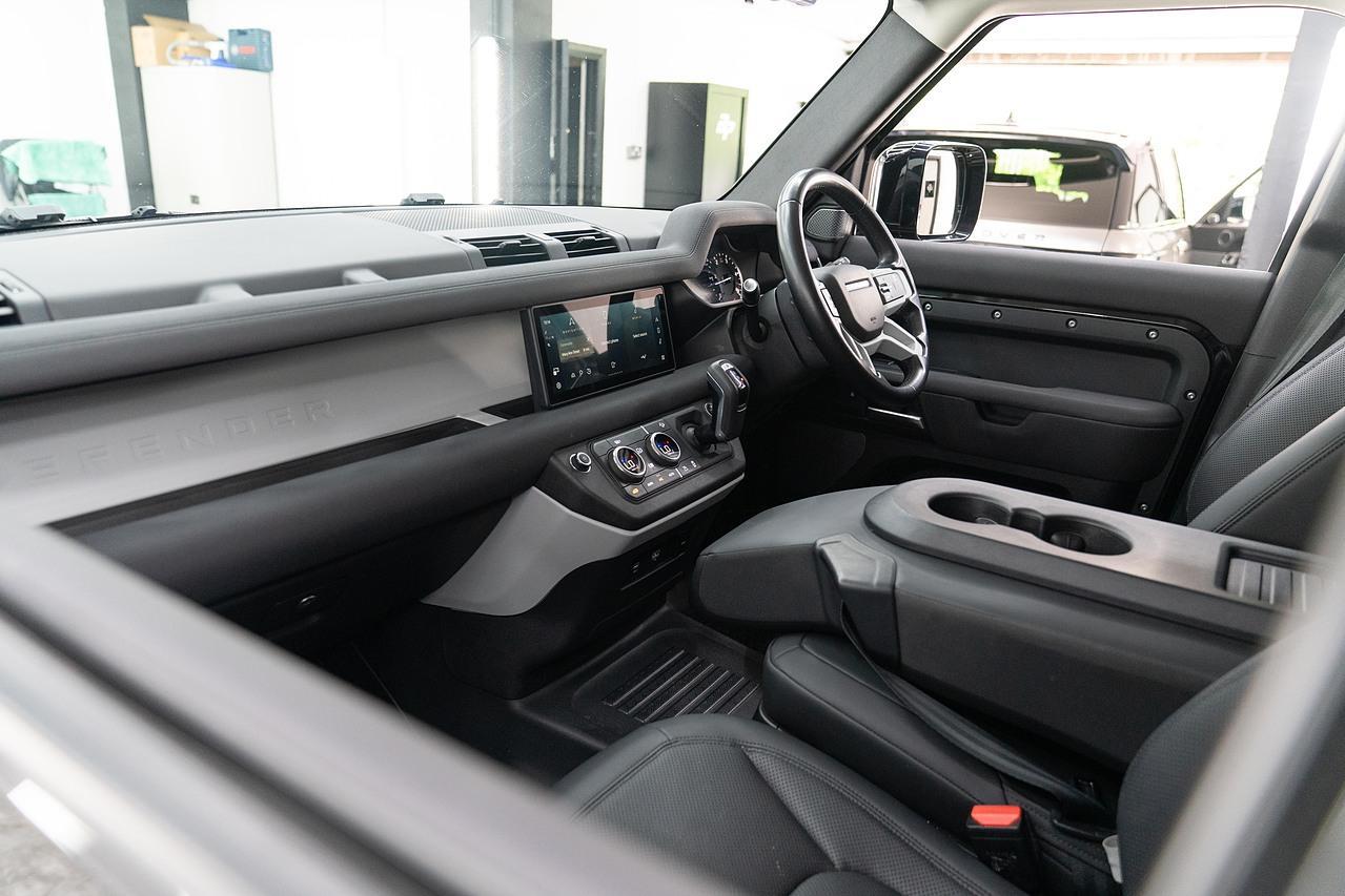 Land Rover Defender 110 3.0 D250 MHEV S Hard Top SUV 5dr Diesel Auto 4WD MWB Euro 6 (s/s) (250 ps)