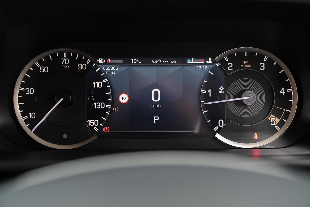 Land Rover Defender 110 3.0 D250 MHEV S Hard Top SUV 5dr Diesel Auto 4WD MWB Euro 6 (s/s) (250 ps)