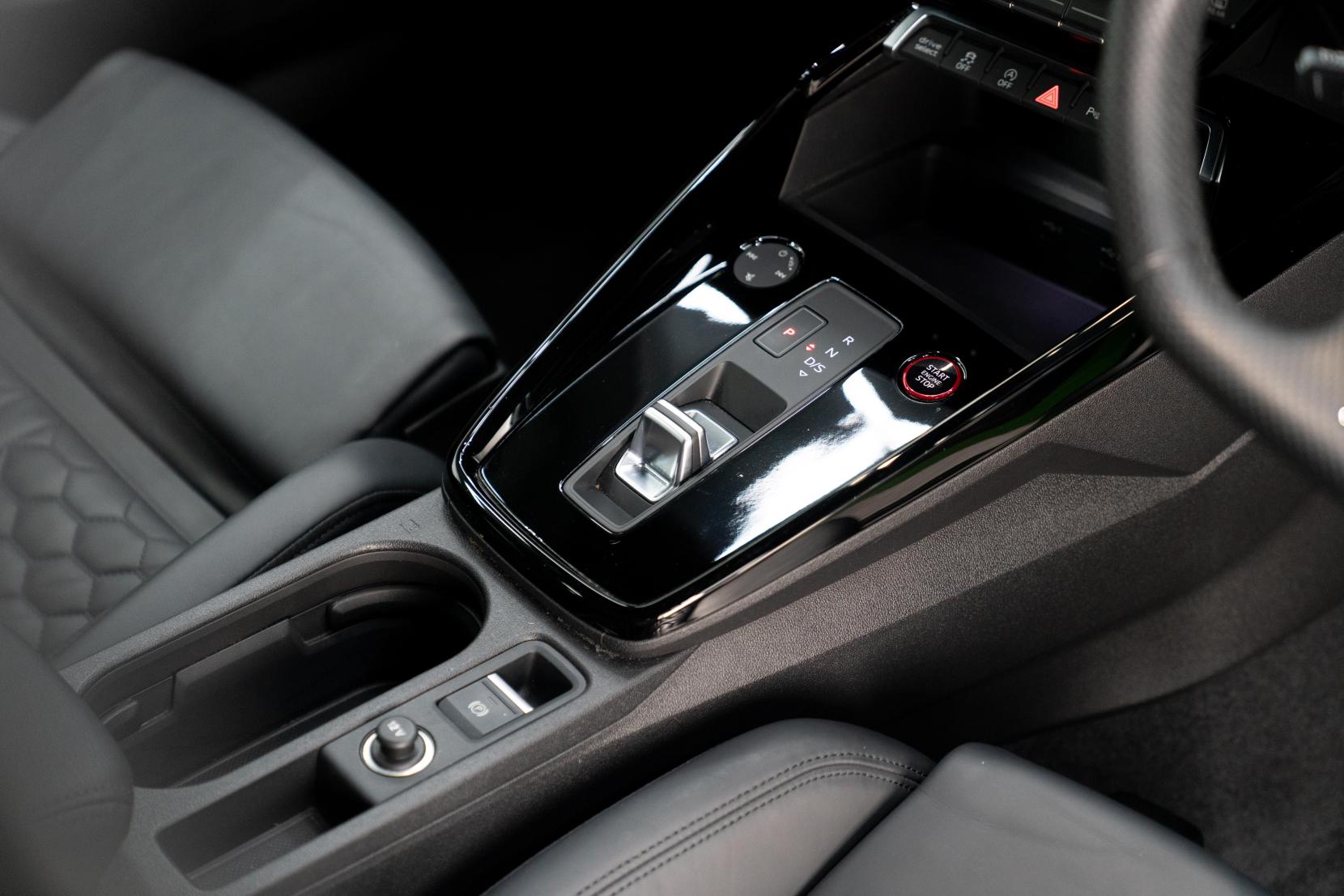 Audi RS3 2.5 TFSI Carbon Black Saloon 4dr Petrol S Tronic quattro Euro 6 (s/s) (400 ps)