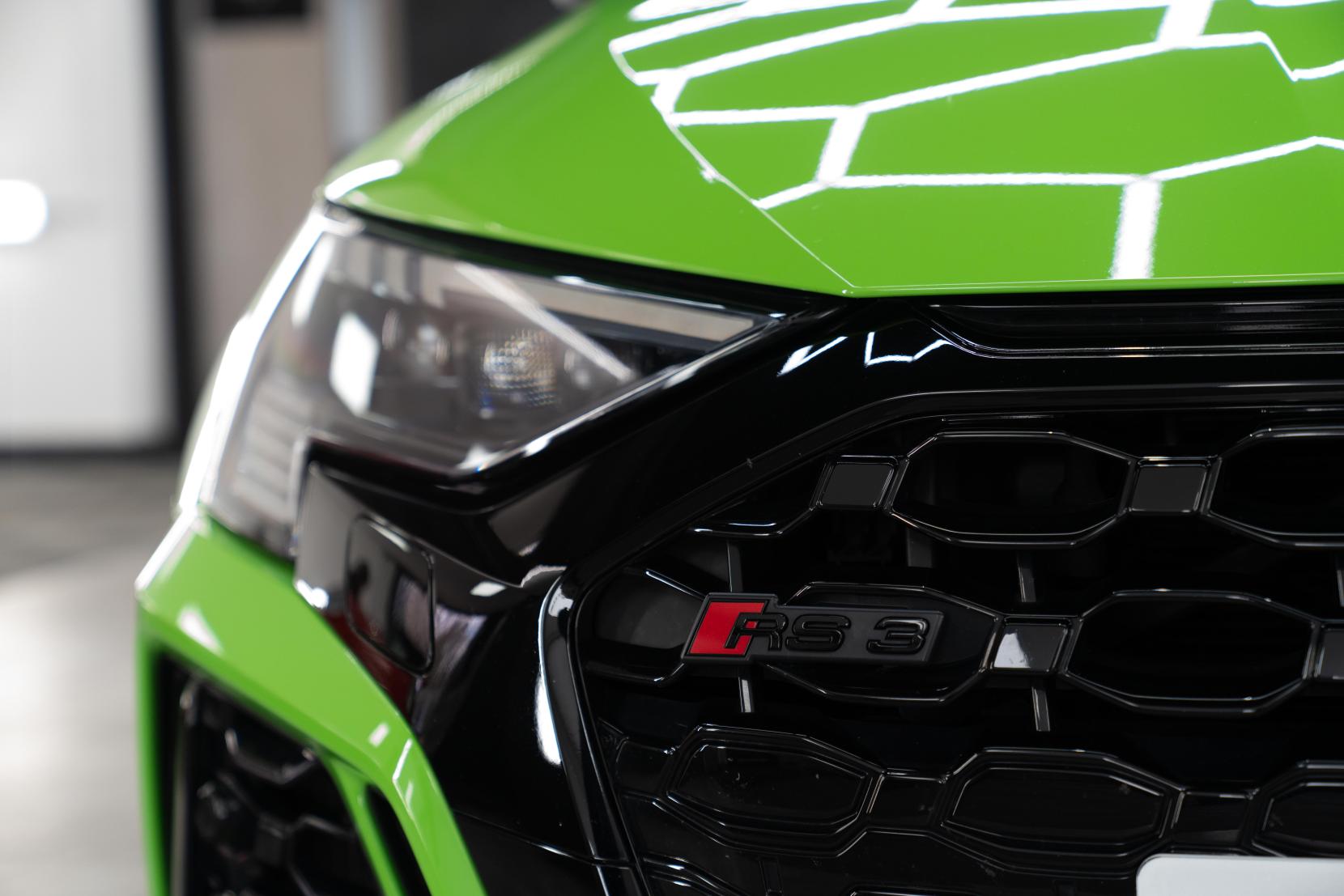 Audi RS3 2.5 TFSI Carbon Black Saloon 4dr Petrol S Tronic quattro Euro 6 (s/s) (400 ps)