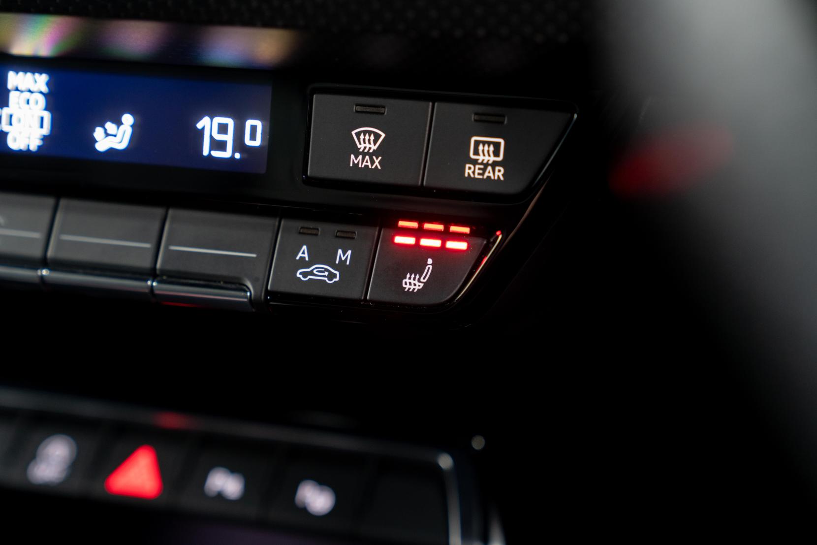 Audi RS3 2.5 TFSI Carbon Black Saloon 4dr Petrol S Tronic quattro Euro 6 (s/s) (400 ps)