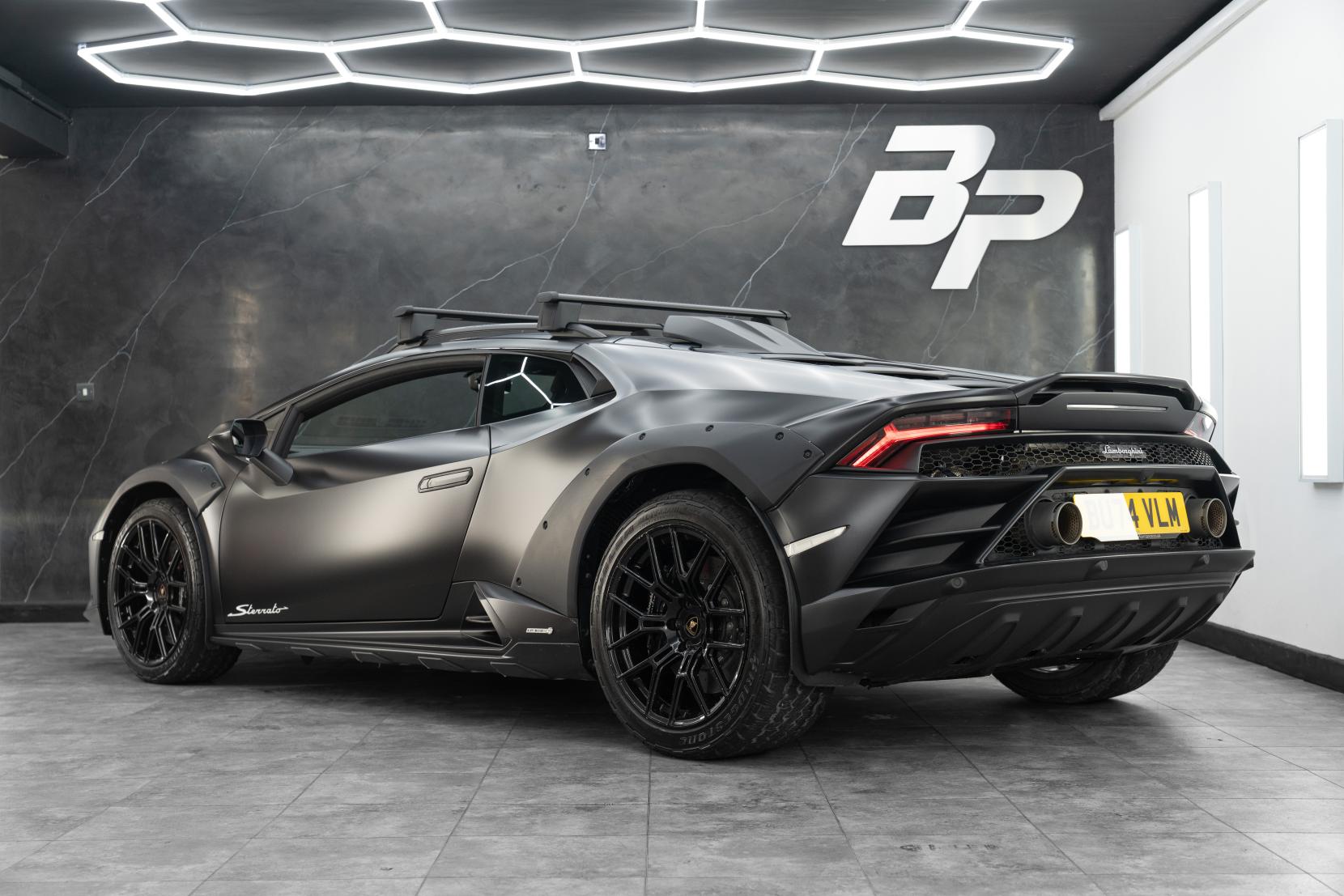 Lamborghini Huracan 5.2 V10 Sterrato Coupe 2dr Petrol LDF 4WD Euro 6 (s/s) (610 ps)