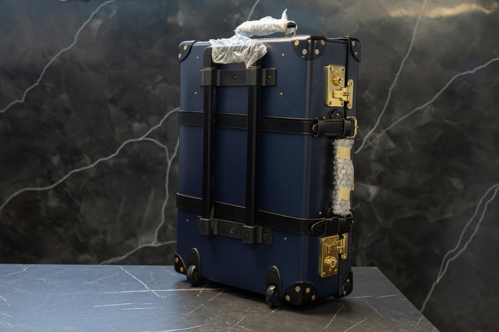 Aston Martin DB9 6.0 V12 GT Coupe 2dr Petrol T-TronicII Euro 6 (540 ps)