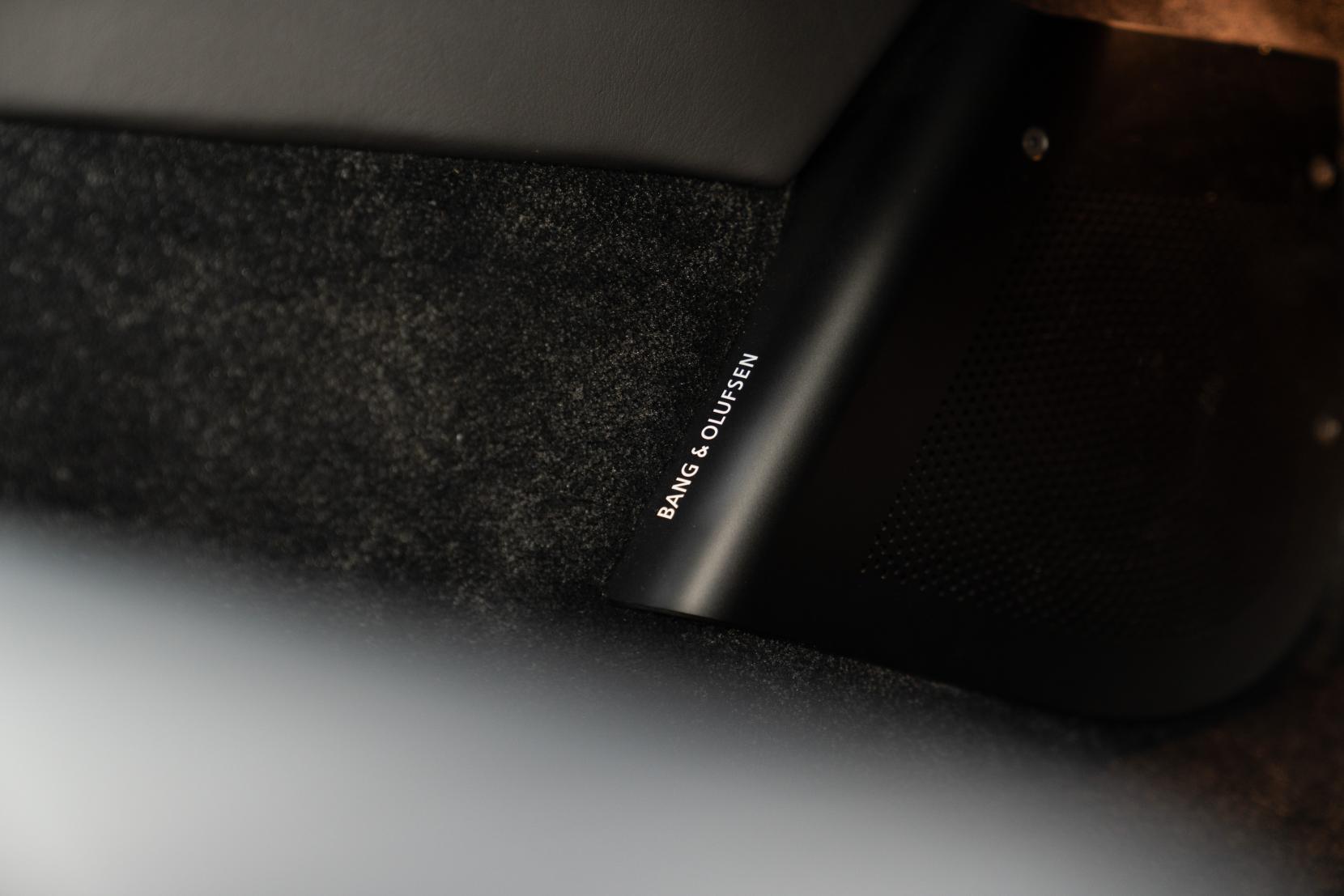 Aston Martin DB9 6.0 V12 GT Coupe 2dr Petrol T-TronicII Euro 6 (540 ps)