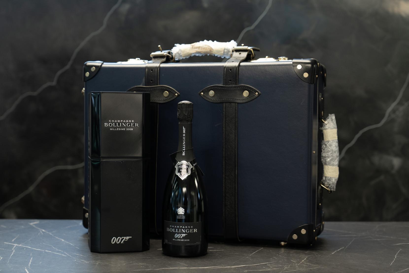 Aston Martin DB9 6.0 V12 GT Coupe 2dr Petrol T-TronicII Euro 6 (540 ps)