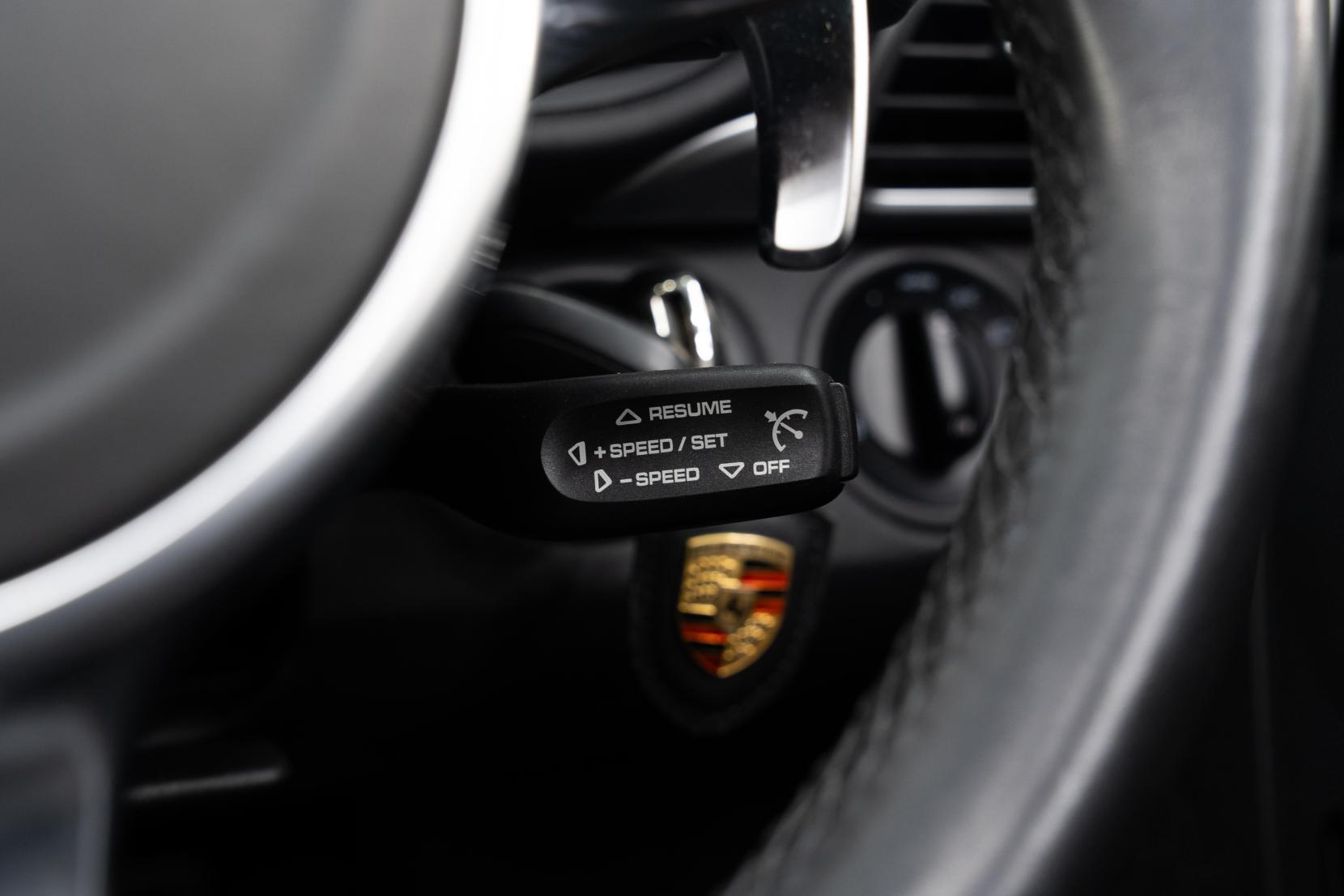 Porsche 911 3.8 997 Turbo S Coupe 2dr Petrol PDK AWD (268 g/km, 530 bhp)