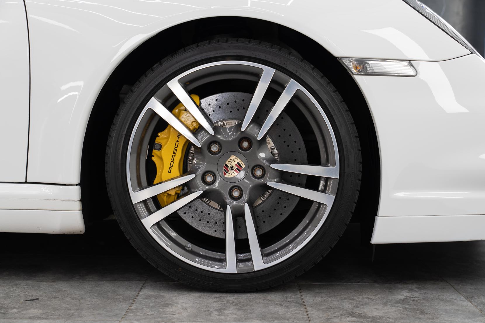Porsche 911 3.8 997 Turbo S Coupe 2dr Petrol PDK AWD (268 g/km, 530 bhp)