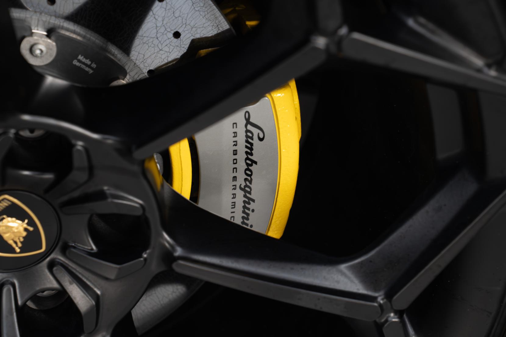 Lamborghini Urus 4.0 V8 BiTurbo Performante SUV 5dr Petrol Auto 4WD Euro 6 (666 ps)