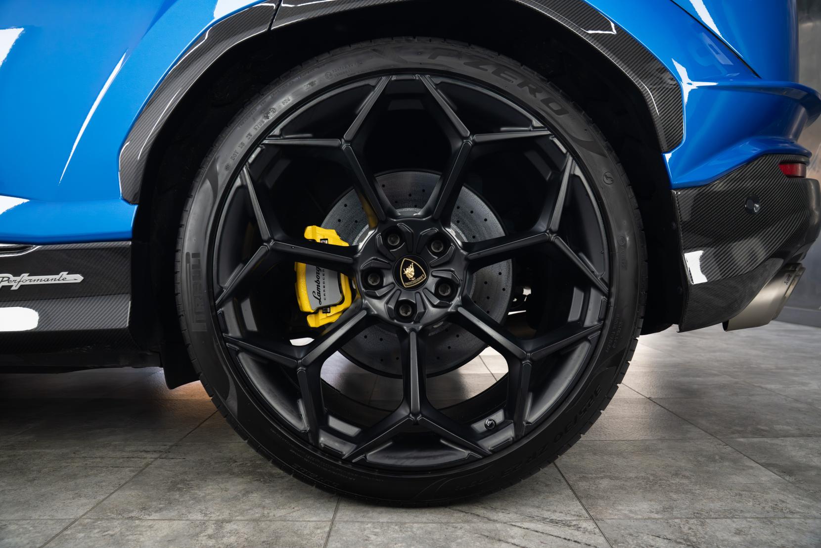 Lamborghini Urus 4.0 V8 BiTurbo Performante SUV 5dr Petrol Auto 4WD Euro 6 (666 ps)