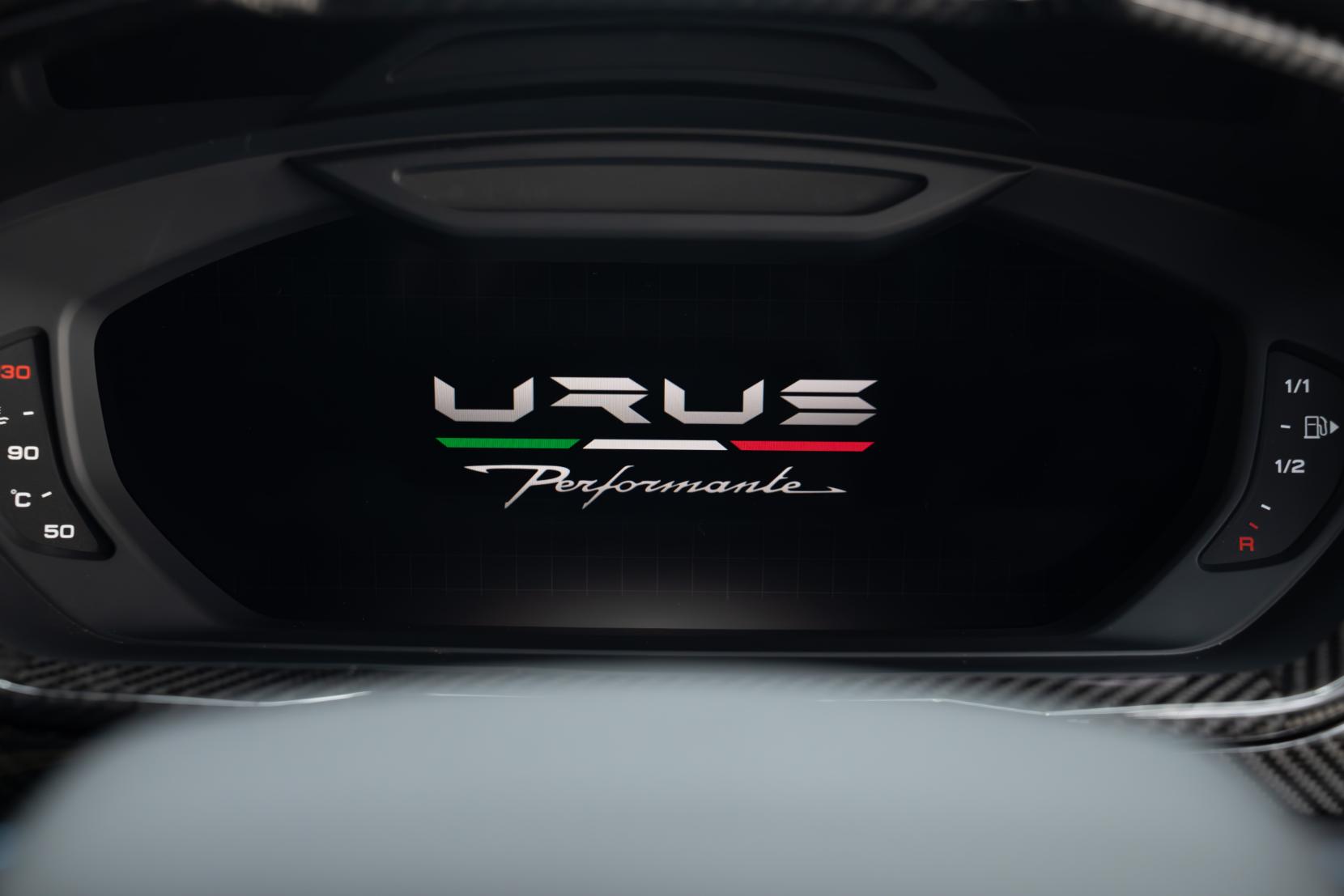 Lamborghini Urus 4.0 V8 BiTurbo Performante SUV 5dr Petrol Auto 4WD Euro 6 (666 ps)