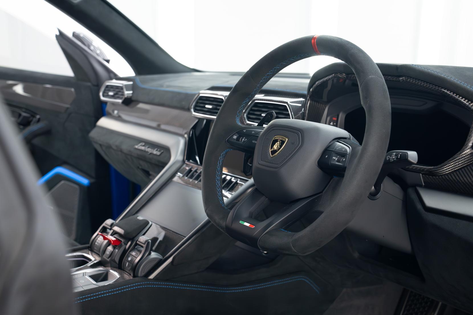 Lamborghini Urus 4.0 V8 BiTurbo Performante SUV 5dr Petrol Auto 4WD Euro 6 (666 ps)