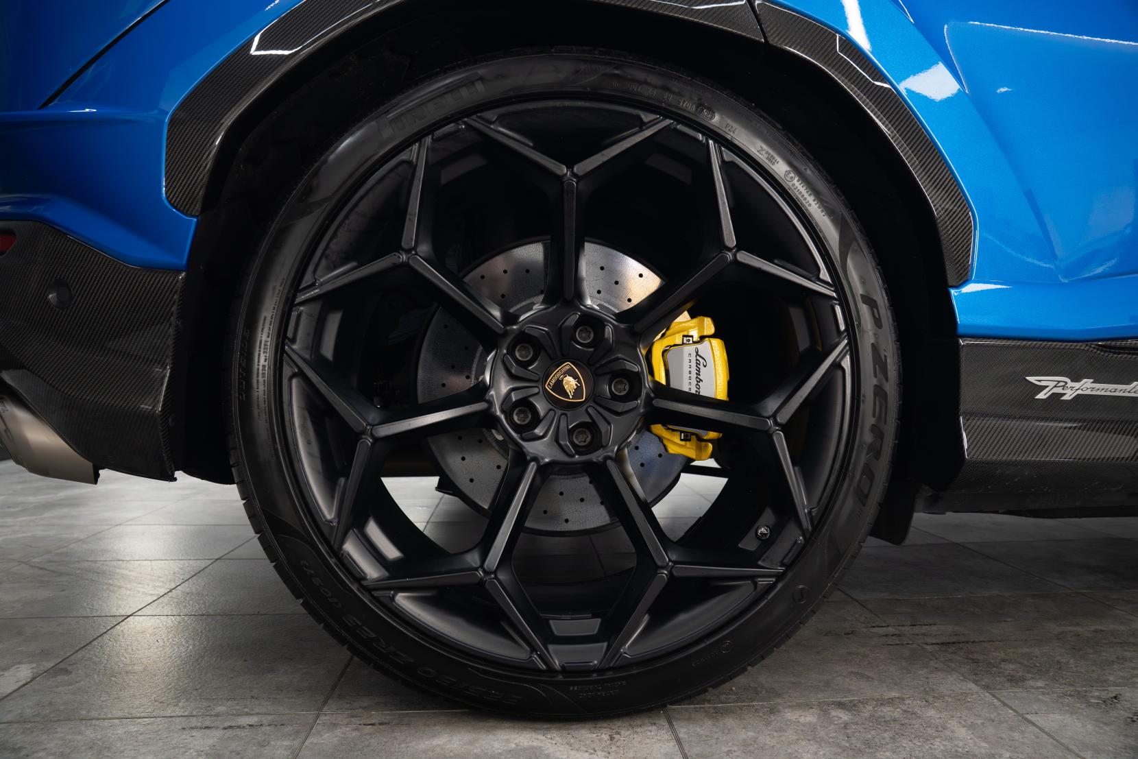 Lamborghini Urus 4.0 V8 BiTurbo Performante SUV 5dr Petrol Auto 4WD Euro 6 (666 ps)