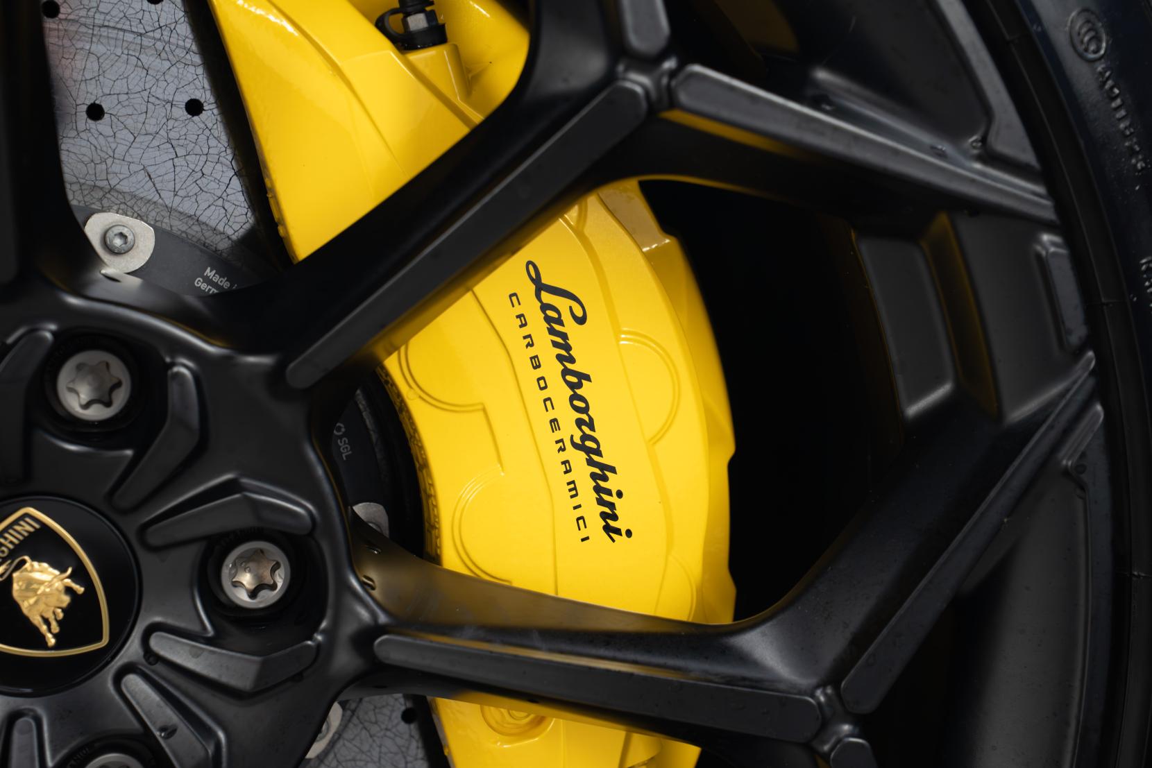 Lamborghini Urus 4.0 V8 BiTurbo Performante SUV 5dr Petrol Auto 4WD Euro 6 (666 ps)