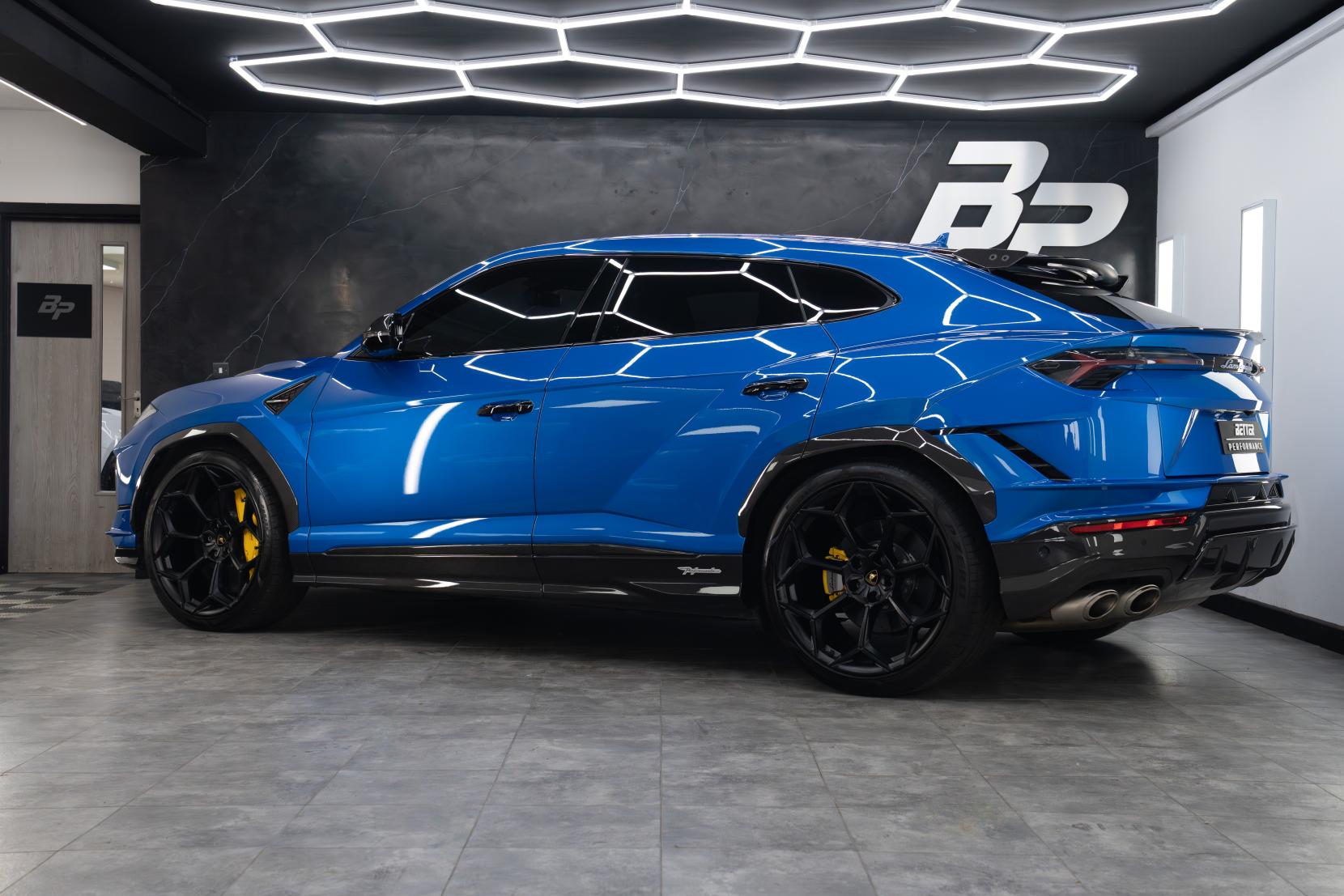 Lamborghini Urus 4.0 V8 BiTurbo Performante SUV 5dr Petrol Auto 4WD Euro 6 (666 ps)