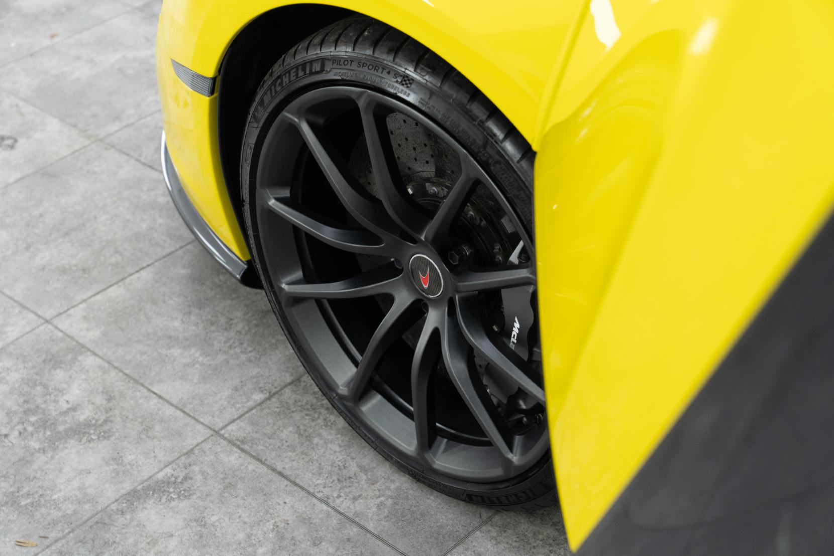 McLaren 570S 3.8T V8 Spider 2dr Petrol SSG Euro 6 (s/s) (570 ps)