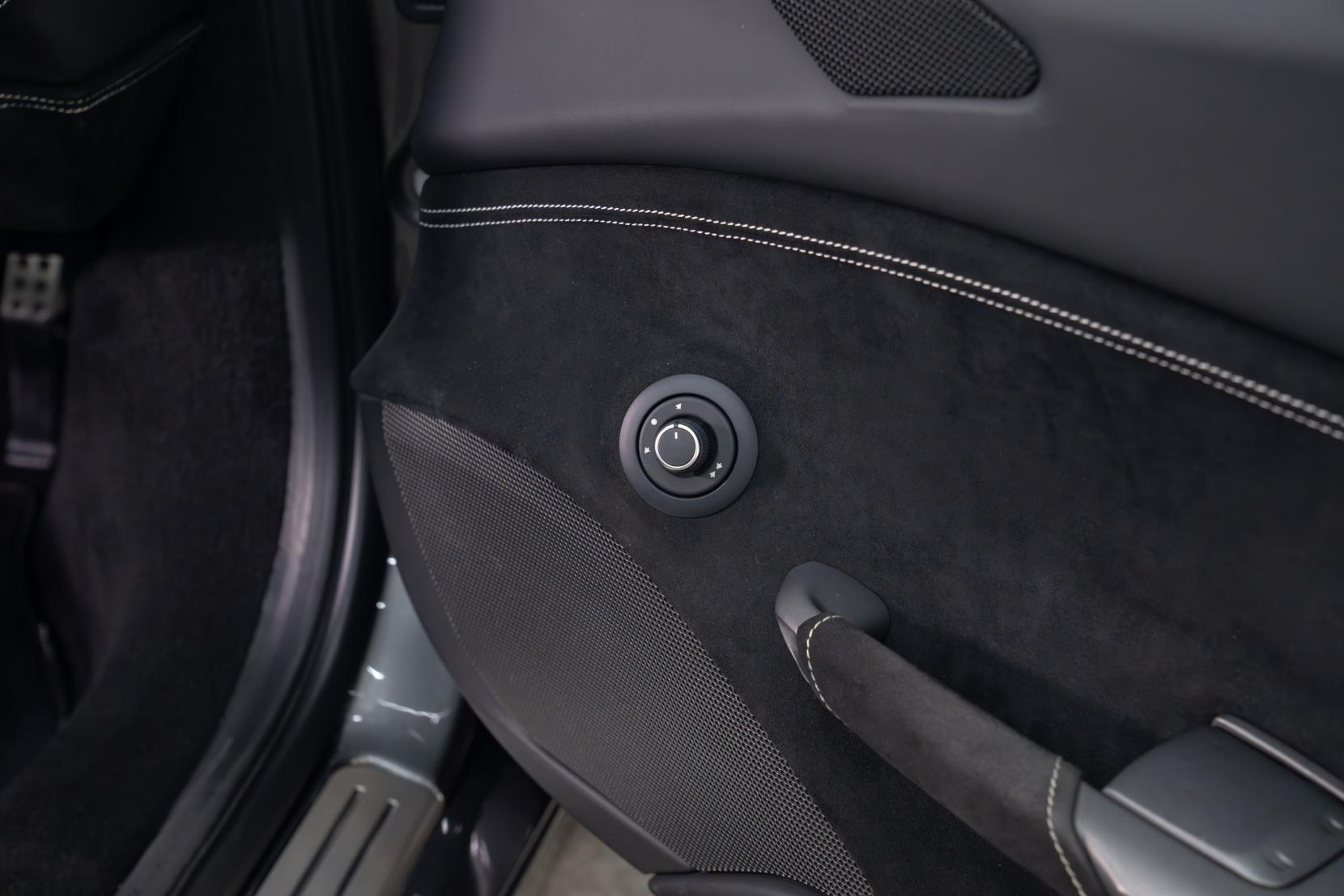 Ferrari 488 3.9T V8 Spider 2dr Petrol F1 DCT Euro 6 (s/s) (670 ps)