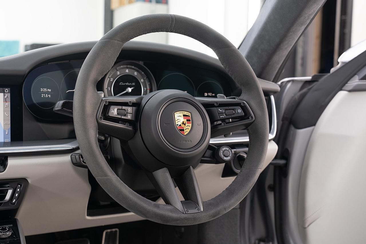 Porsche 911 3.7T 992 Turbo S Coupe 2dr Petrol PDK 4WD Euro 6 (s/s) (650 ps)