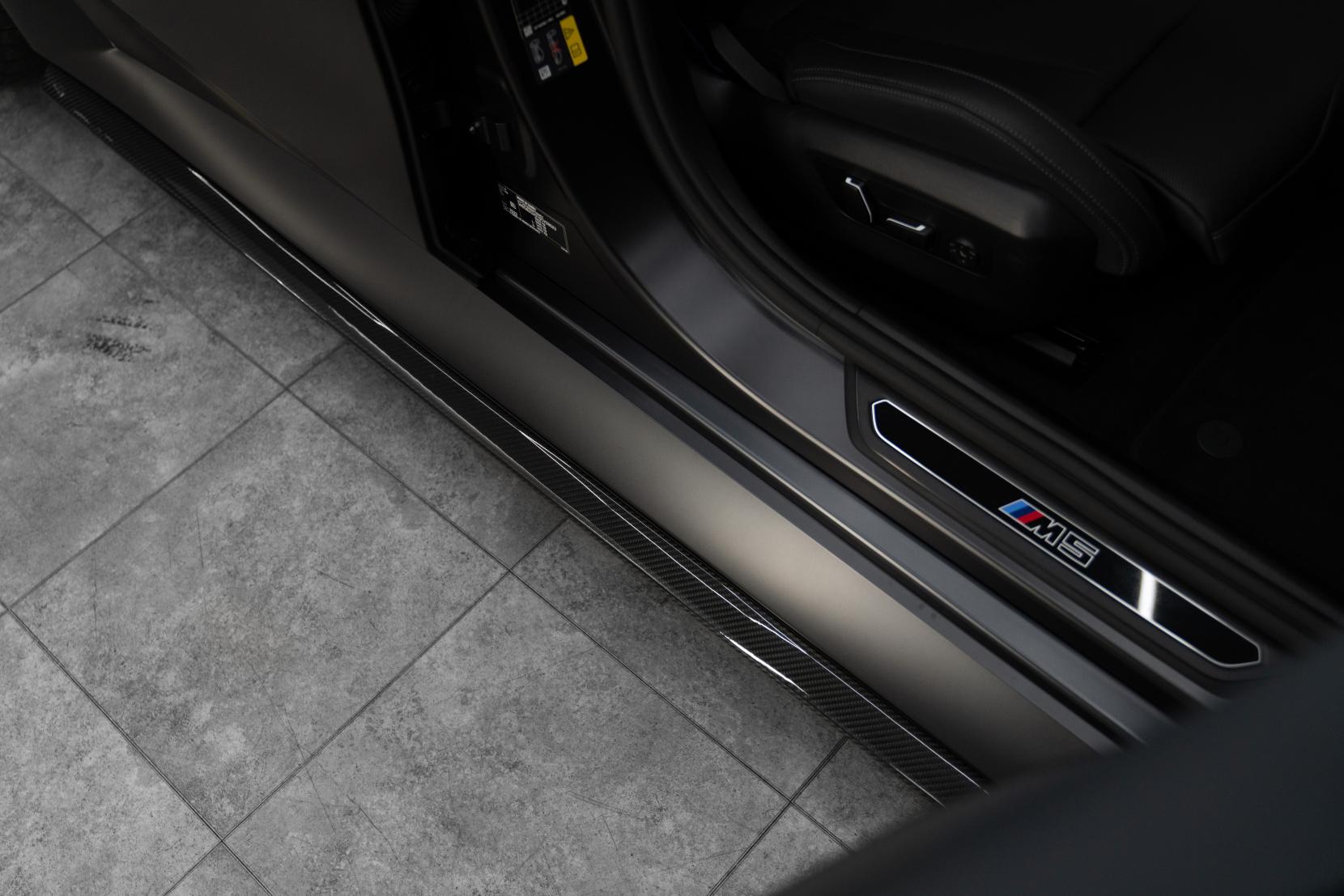 BMW M5 4.4 22.1kWh Touring 5dr Petrol Plug-in Hybrid Steptronic xDrive Euro 6 (s/s) (727 ps)