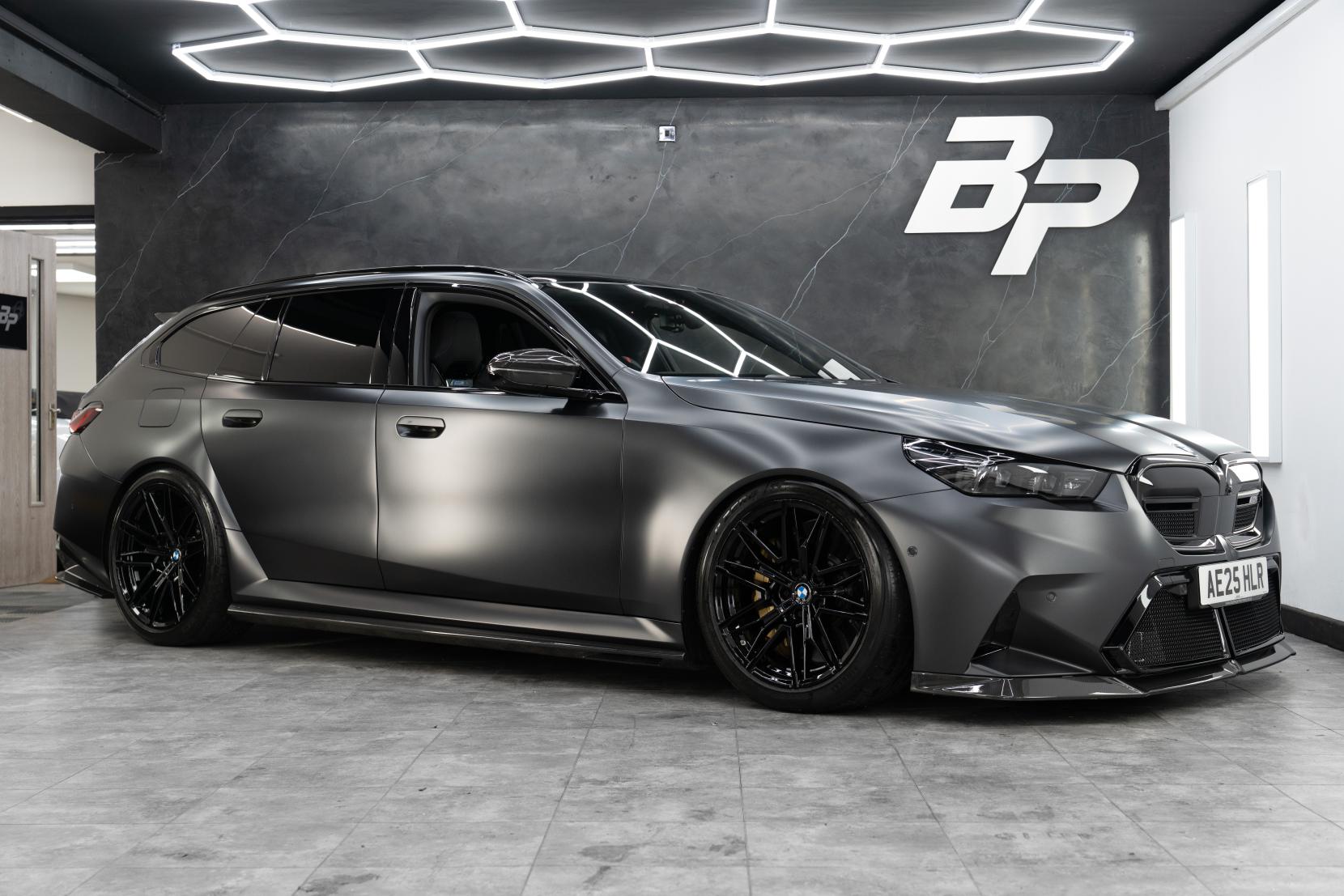 BMW M5 4.4 22.1kWh Touring 5dr Petrol Plug-in Hybrid Steptronic xDrive Euro 6 (s/s) (727 ps)