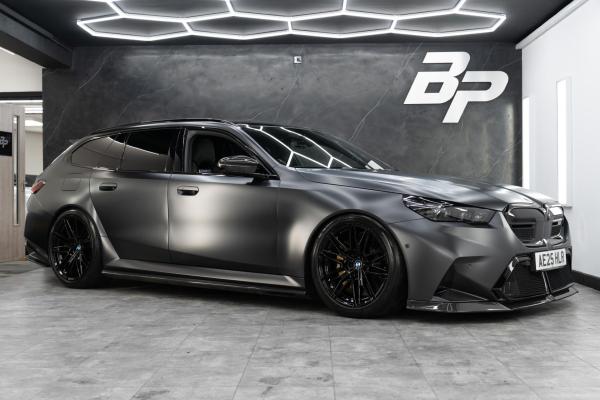 BMW M5 4.4 22.1kWh Touring 5dr Petrol Plug-in Hybrid Steptronic xDrive Euro 6 (s/s) (727 ps)