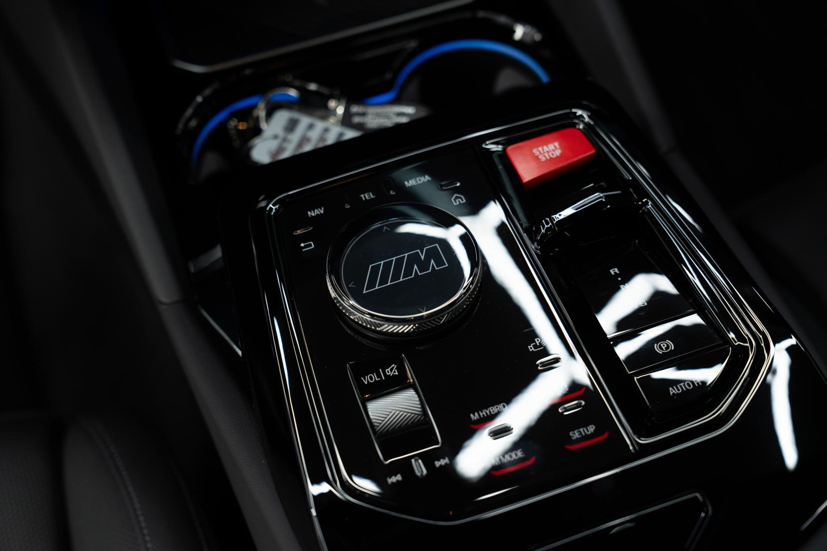 BMW M5 4.4 22.1kWh Touring 5dr Petrol Plug-in Hybrid Steptronic xDrive Euro 6 (s/s) (727 ps)