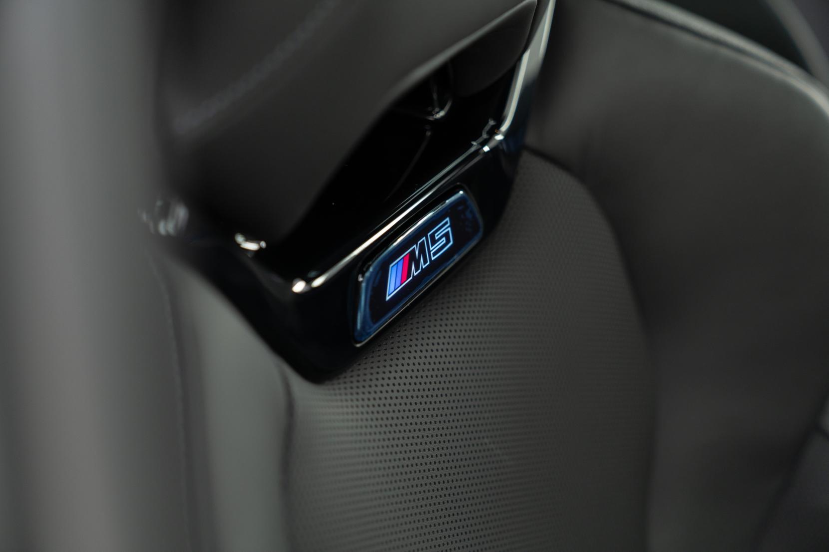 BMW M5 4.4 22.1kWh Touring 5dr Petrol Plug-in Hybrid Steptronic xDrive Euro 6 (s/s) (727 ps)