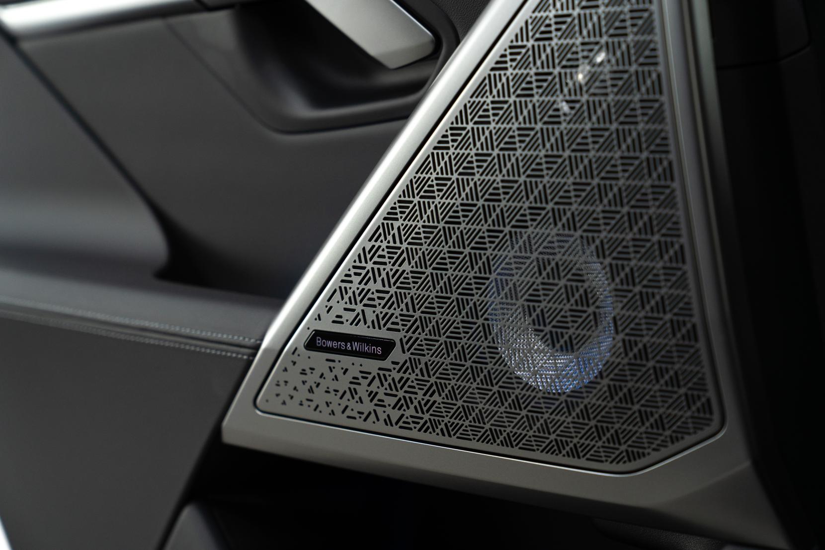 BMW M5 4.4 22.1kWh Touring 5dr Petrol Plug-in Hybrid Steptronic xDrive Euro 6 (s/s) (727 ps)