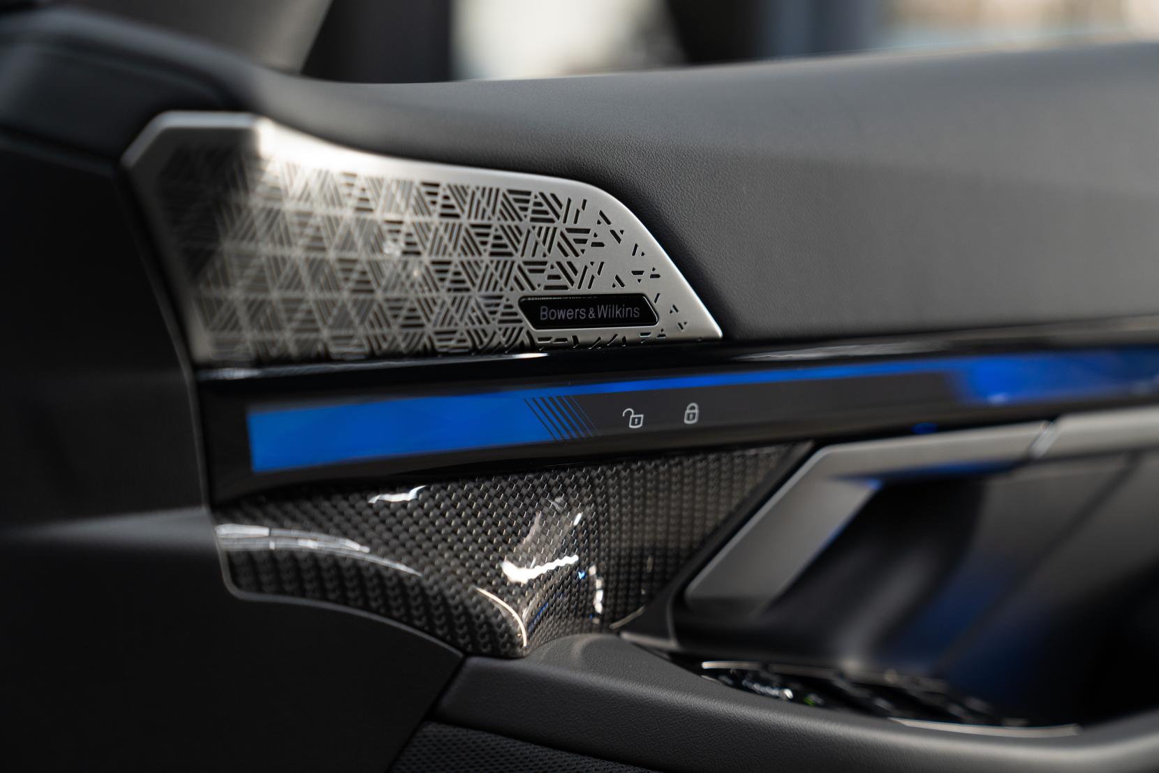 BMW M5 4.4 22.1kWh Touring 5dr Petrol Plug-in Hybrid Steptronic xDrive Euro 6 (s/s) (727 ps)