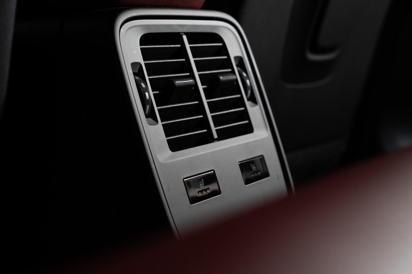 Porsche Taycan Performance Plus 93.4kWh Turbo Saloon 4dr Electric Auto 4WD (680 ps)