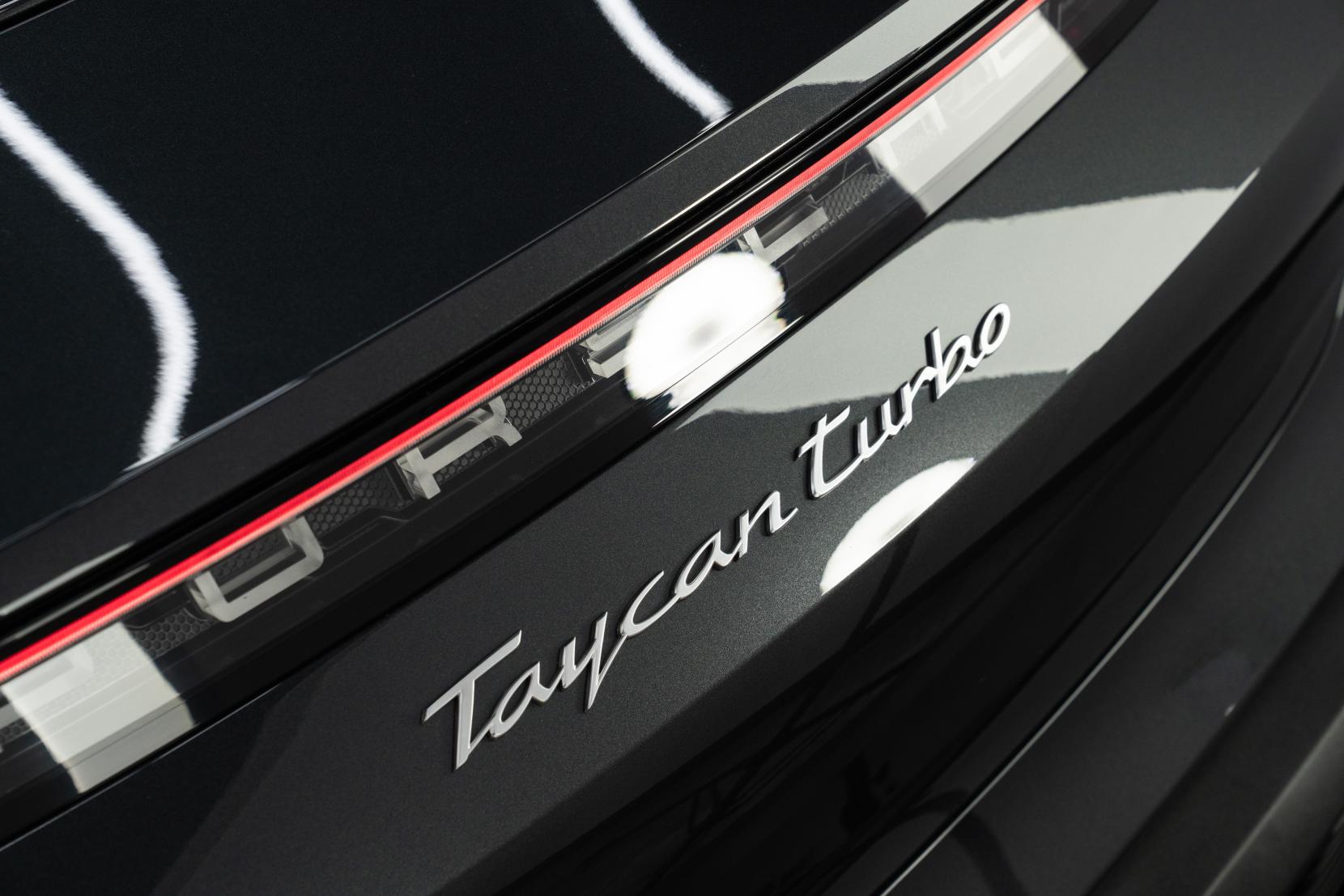 Porsche Taycan Performance Plus 93.4kWh Turbo Saloon 4dr Electric Auto 4WD (680 ps)