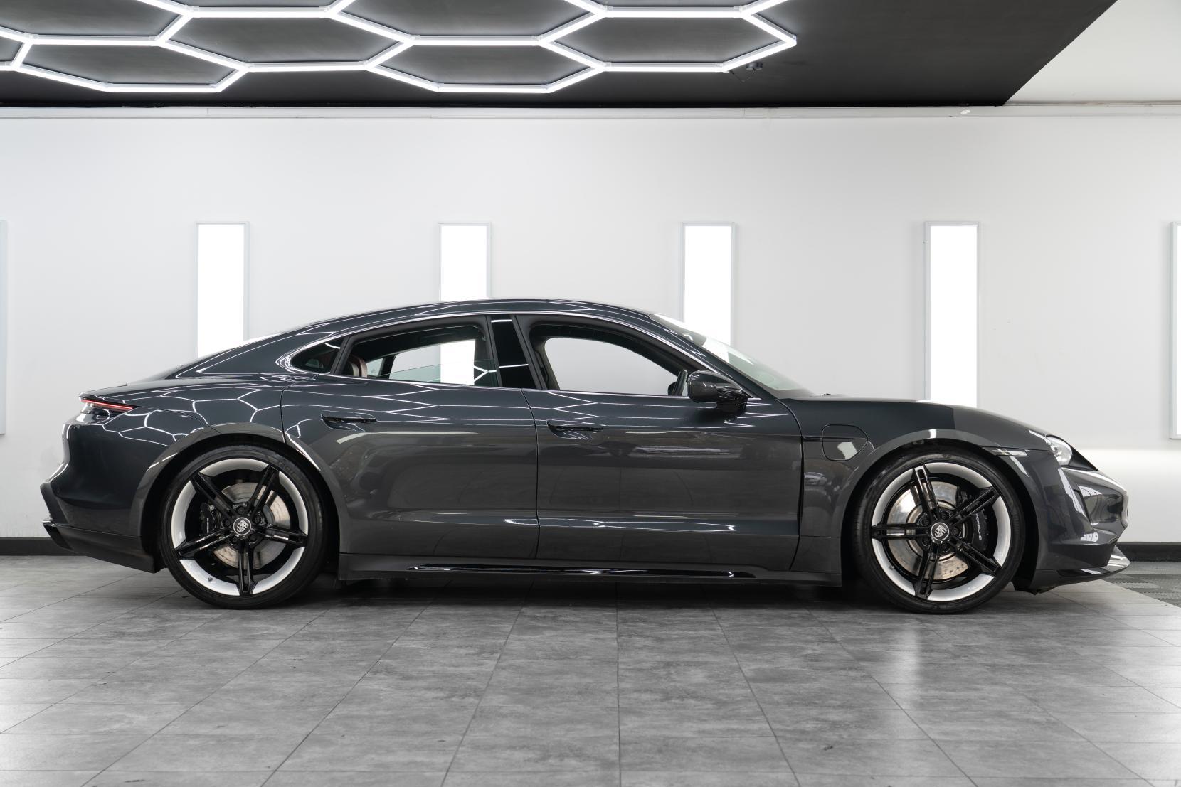 Porsche Taycan Performance Plus 93.4kWh Turbo Saloon 4dr Electric Auto 4WD (680 ps)