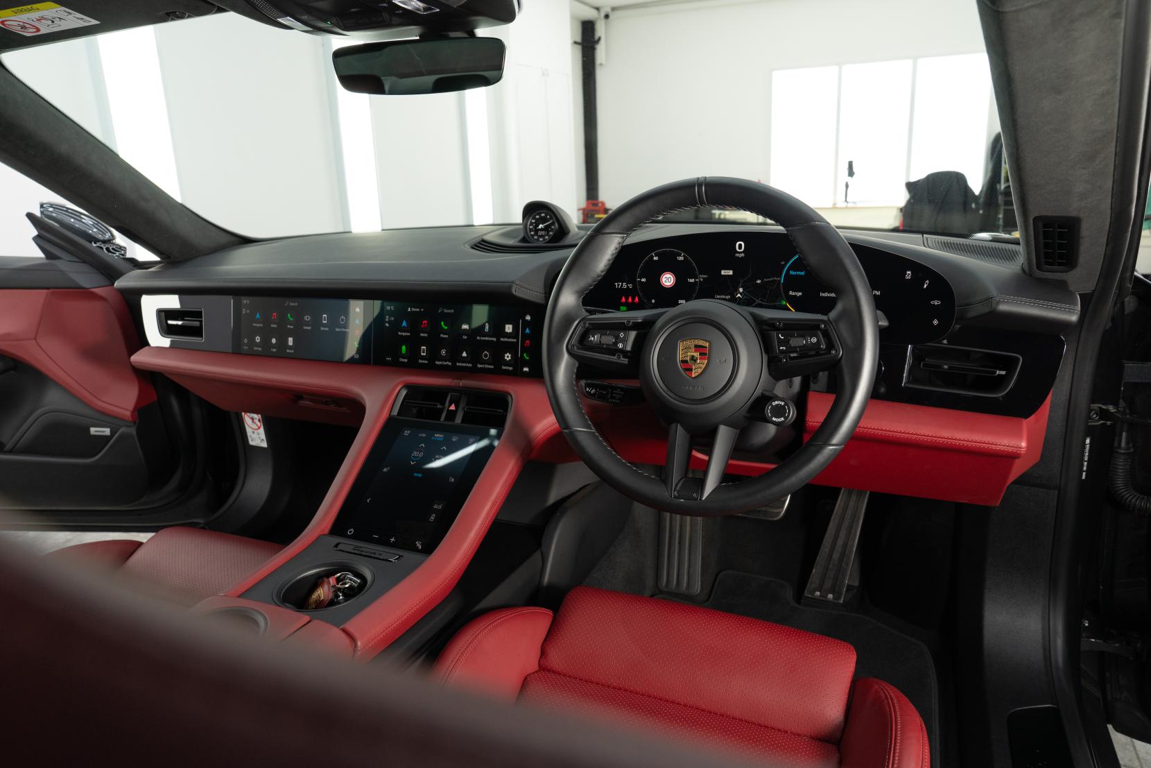 Porsche Taycan Performance Plus 93.4kWh Turbo Saloon 4dr Electric Auto 4WD (680 ps)