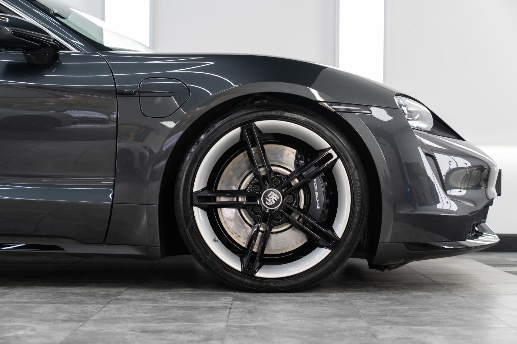 Porsche Taycan Performance Plus 93.4kWh Turbo Saloon 4dr Electric Auto 4WD (680 ps)