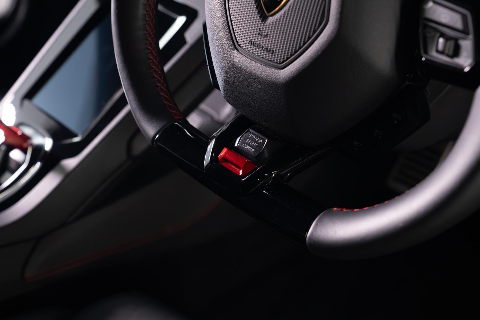 Lamborghini Huracan 5.2 V10 LP 640-4 EVO Coupe 2dr Petrol LDF 4WD Euro 6 (s/s) (640 ps)