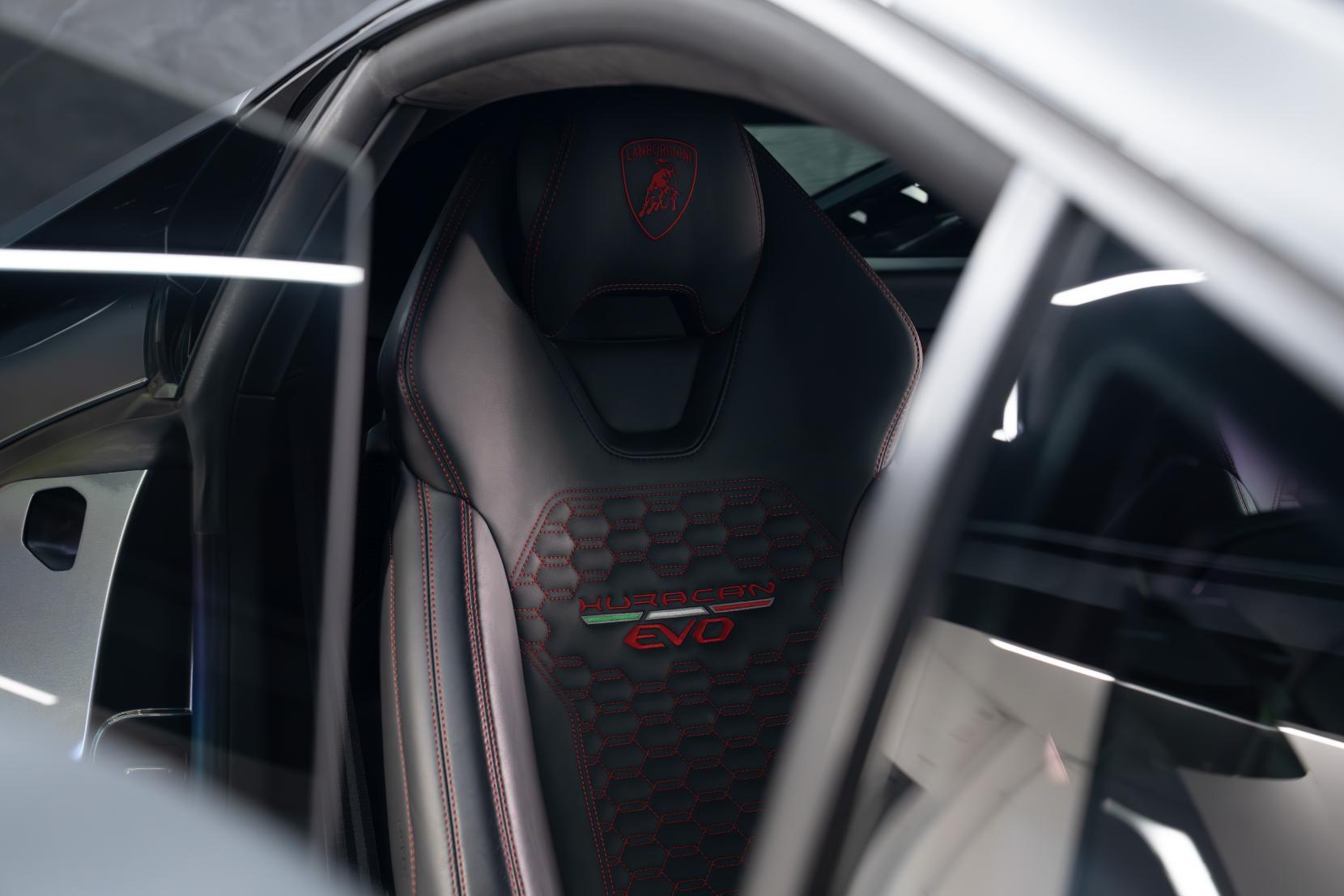 Lamborghini Huracan 5.2 V10 LP 640-4 EVO Coupe 2dr Petrol LDF 4WD Euro 6 (s/s) (640 ps)