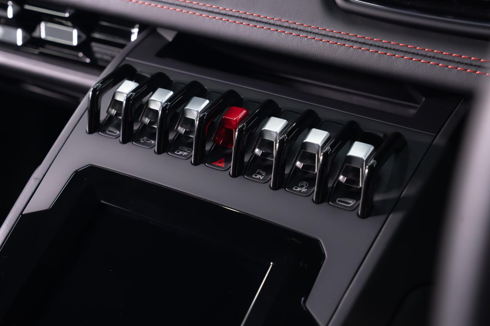 Lamborghini Huracan 5.2 V10 LP 640-4 EVO Coupe 2dr Petrol LDF 4WD Euro 6 (s/s) (640 ps)