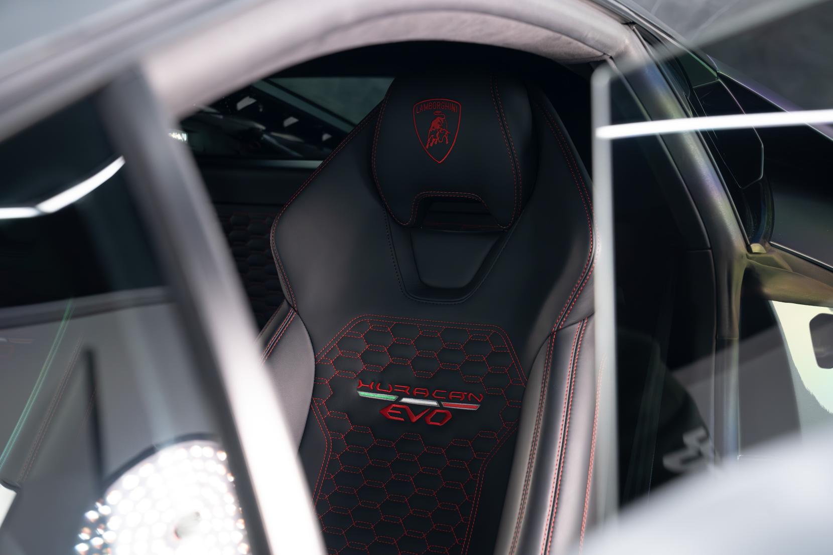 Lamborghini Huracan 5.2 V10 LP 640-4 EVO Coupe 2dr Petrol LDF 4WD Euro 6 (s/s) (640 ps)