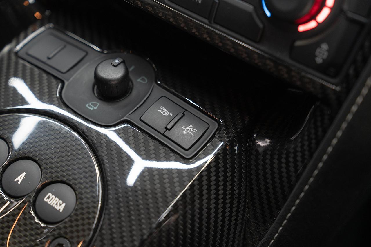 Lamborghini Gallardo 50th Anniversary 5.0 V10 Coupe 2dr Petrol 2WD Euro 4 (560 ps)