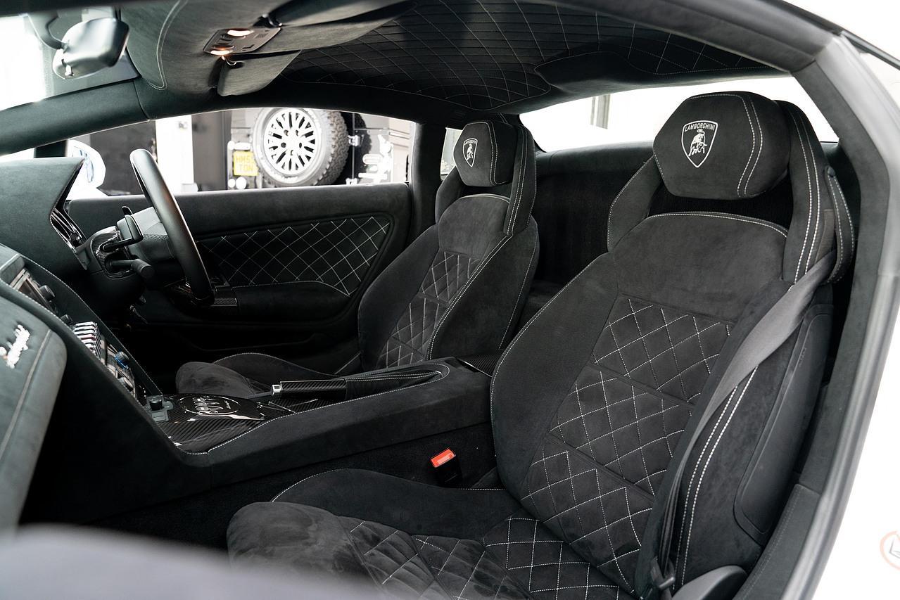 Lamborghini Gallardo 50th Anniversary 5.0 V10 Coupe 2dr Petrol 2WD Euro 4 (560 ps)