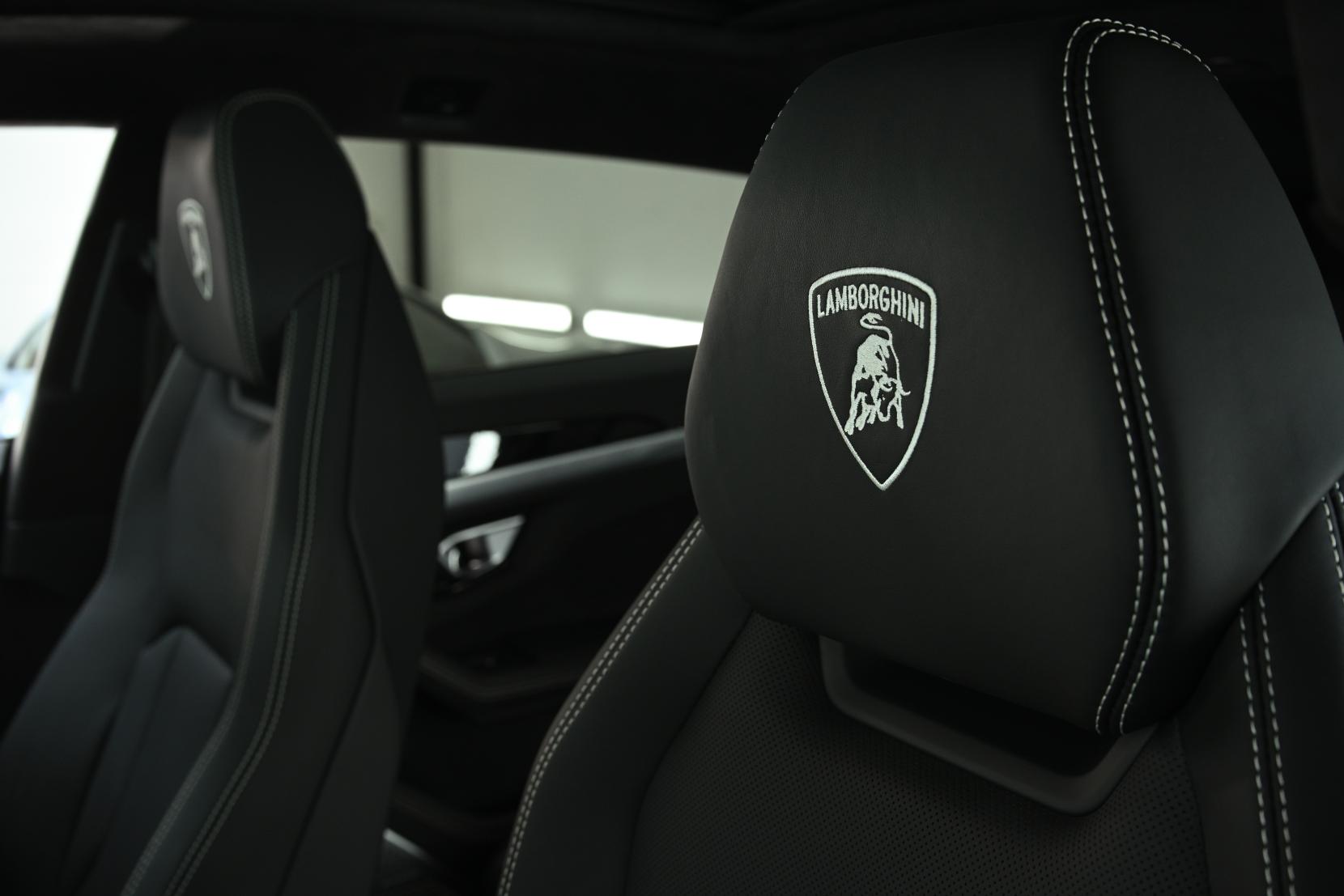 Lamborghini Urus 4.0 V8 BiTurbo SUV 5dr Petrol Auto 4WD Euro 6 (650 ps)